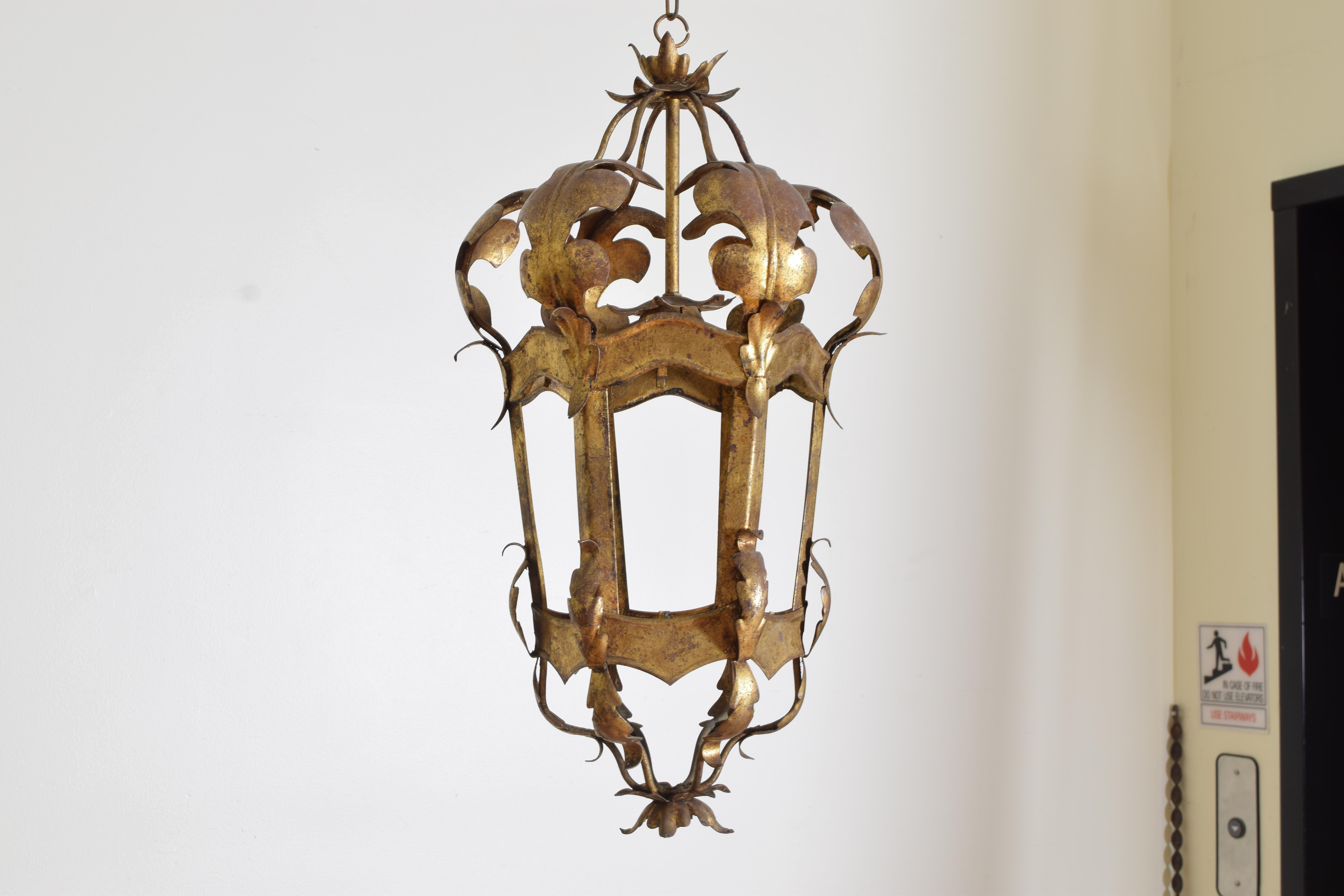 20th Century Italian Pair of Venetian Style Gilt Metal Gondola Lanterns