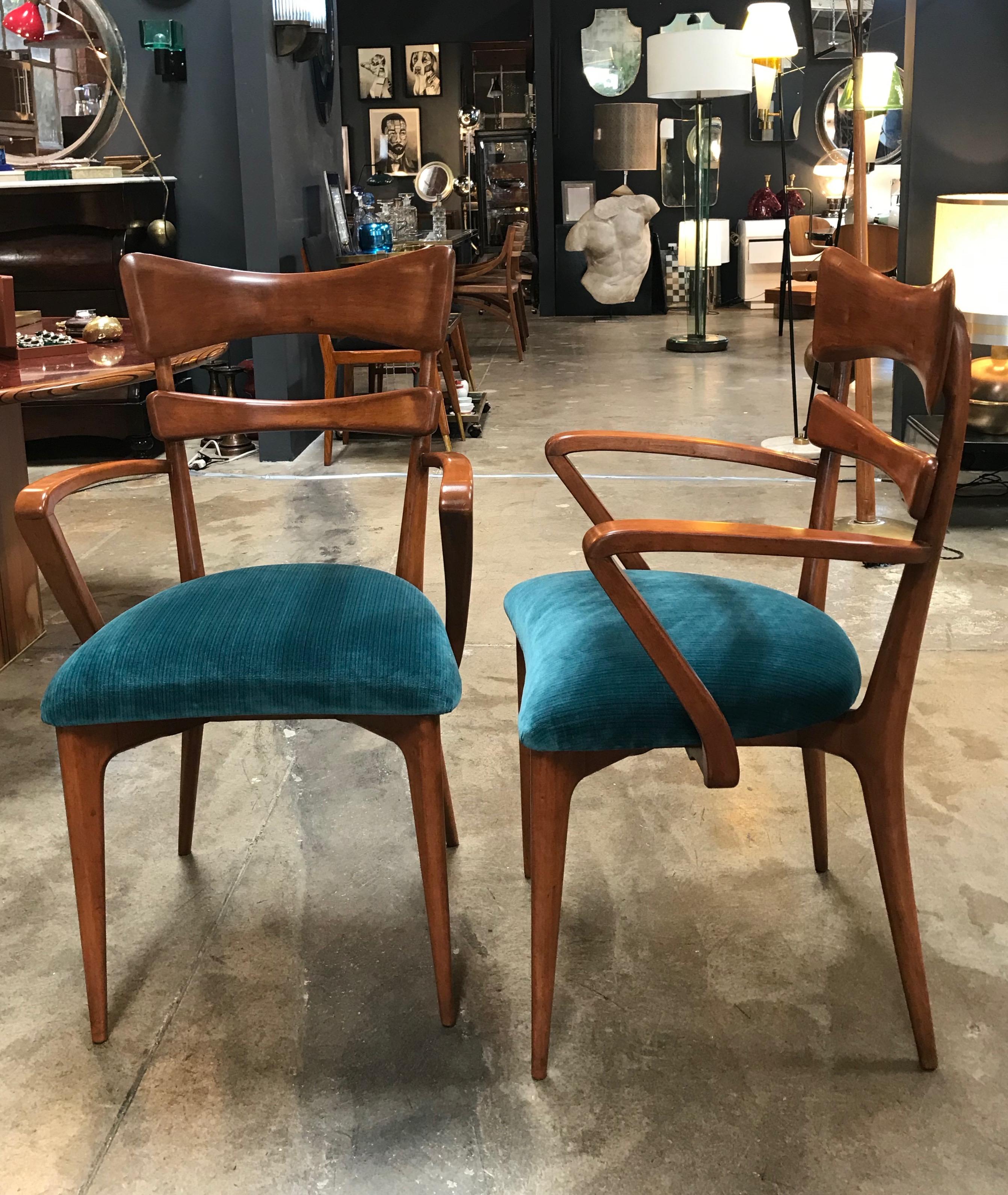 Italian pair of very rare attributed to Ico Parisi armchairs, 1950s.