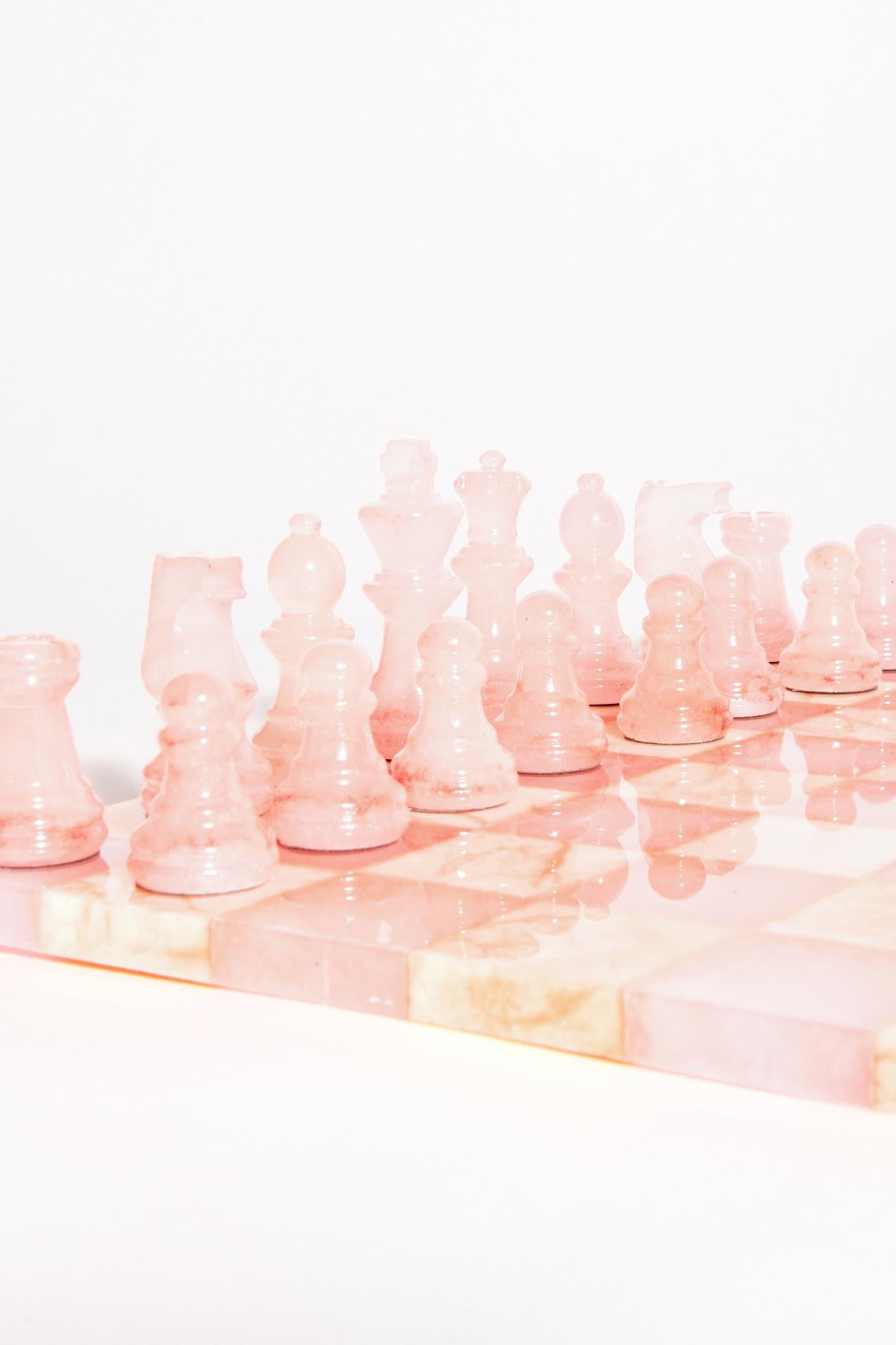 Contemporary Italian Pale Pink/Peach Large Alabaster Chess Set For Sale