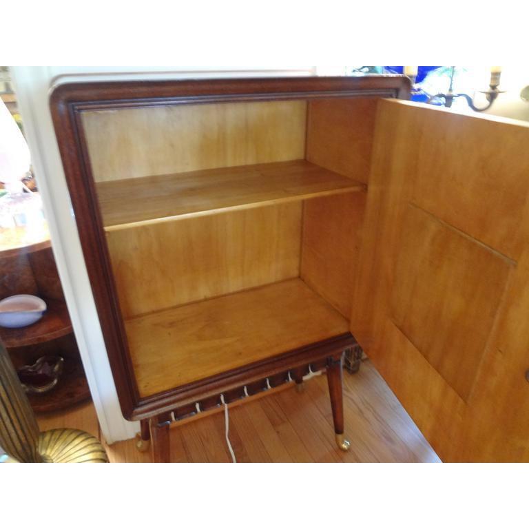 Mid-20th Century Italian Modern Bar / Cabinet with Brass Hardware Attributed to Paolo Buffa For Sale