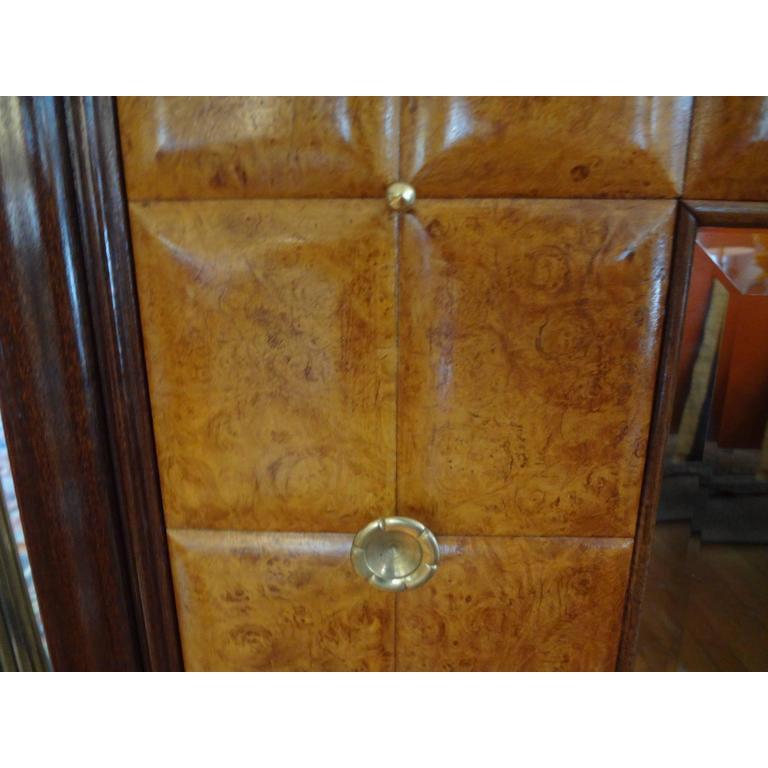Italian Modern Bar / Cabinet with Brass Hardware Attributed to Paolo Buffa For Sale 2