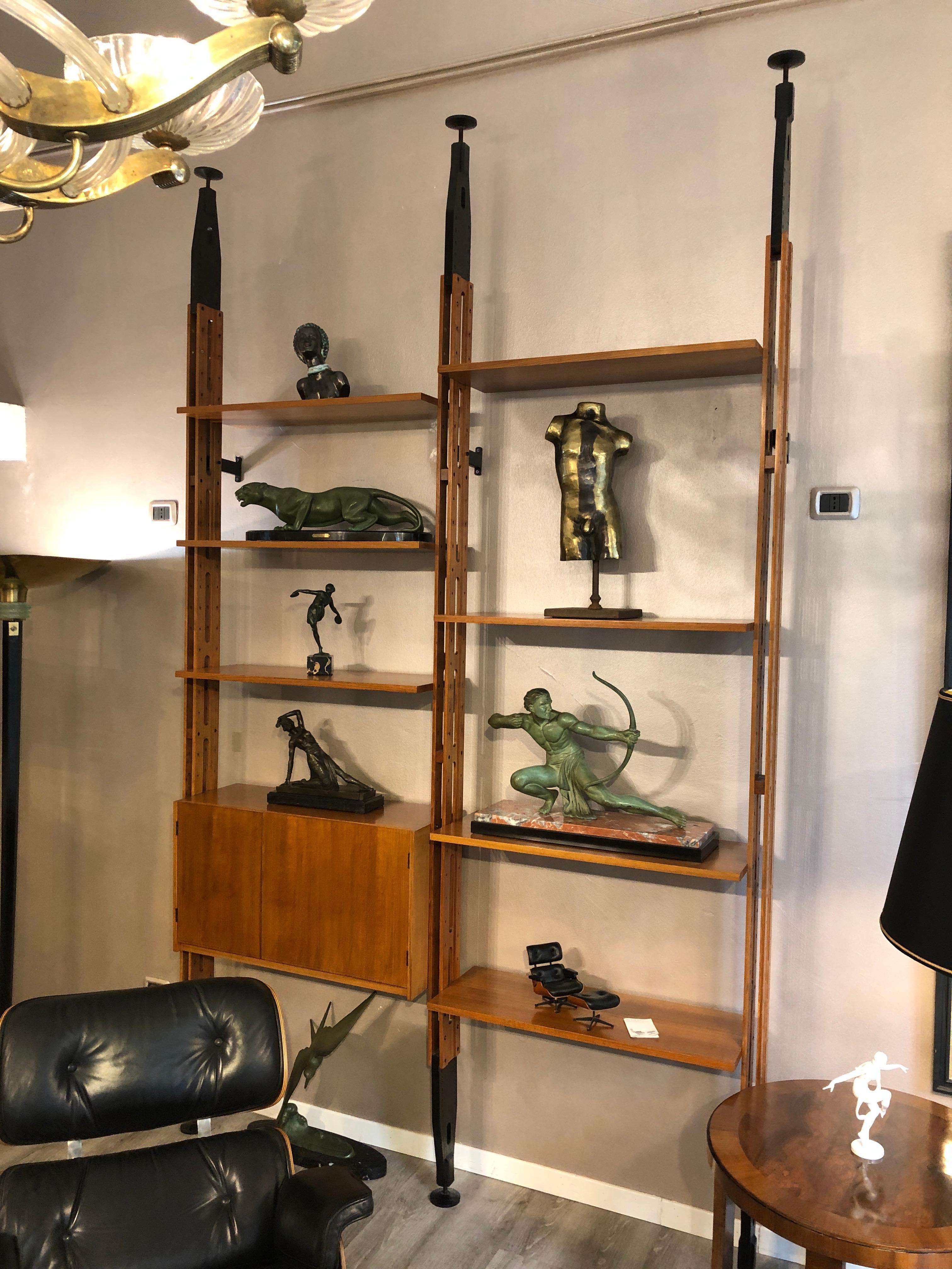 European Italian Paolo Tilche Bookcase for Arform Giraffa Model Height Adjustable