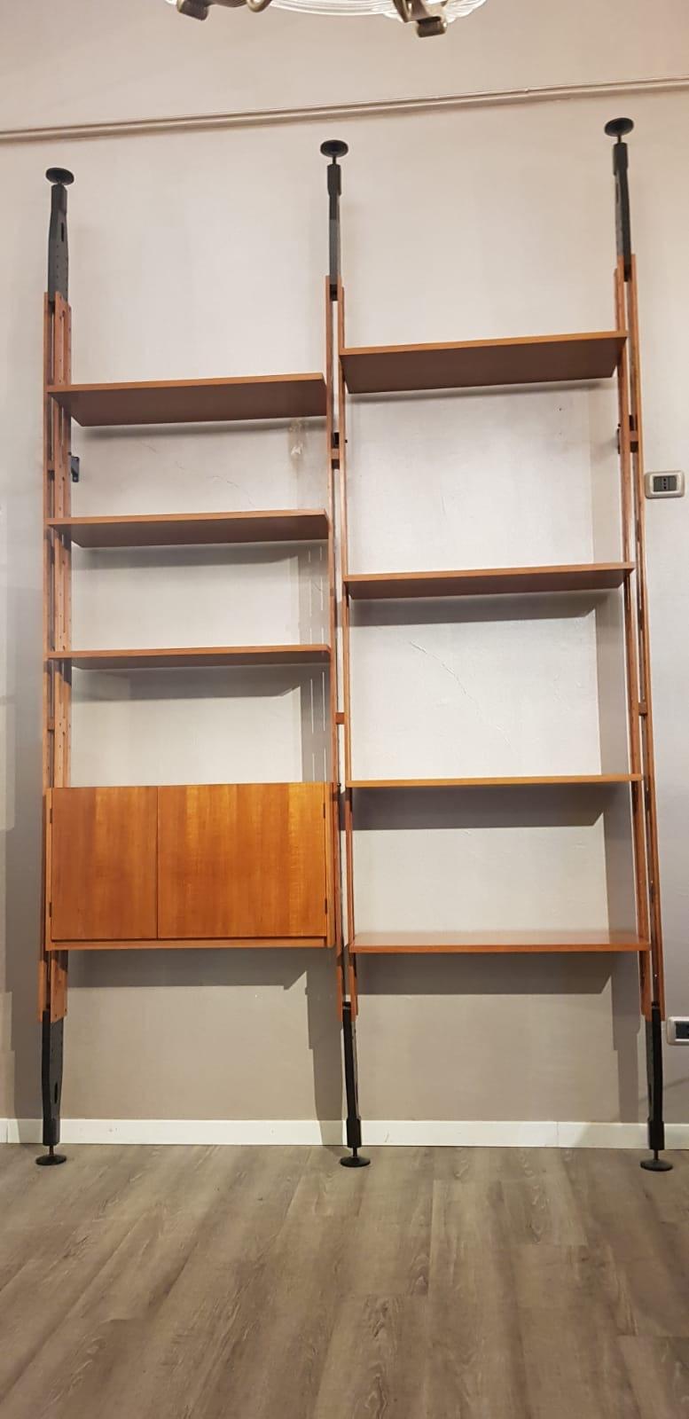 Italian Paolo Tilche Bookcase for Arform Giraffa Model Height Adjustable 1