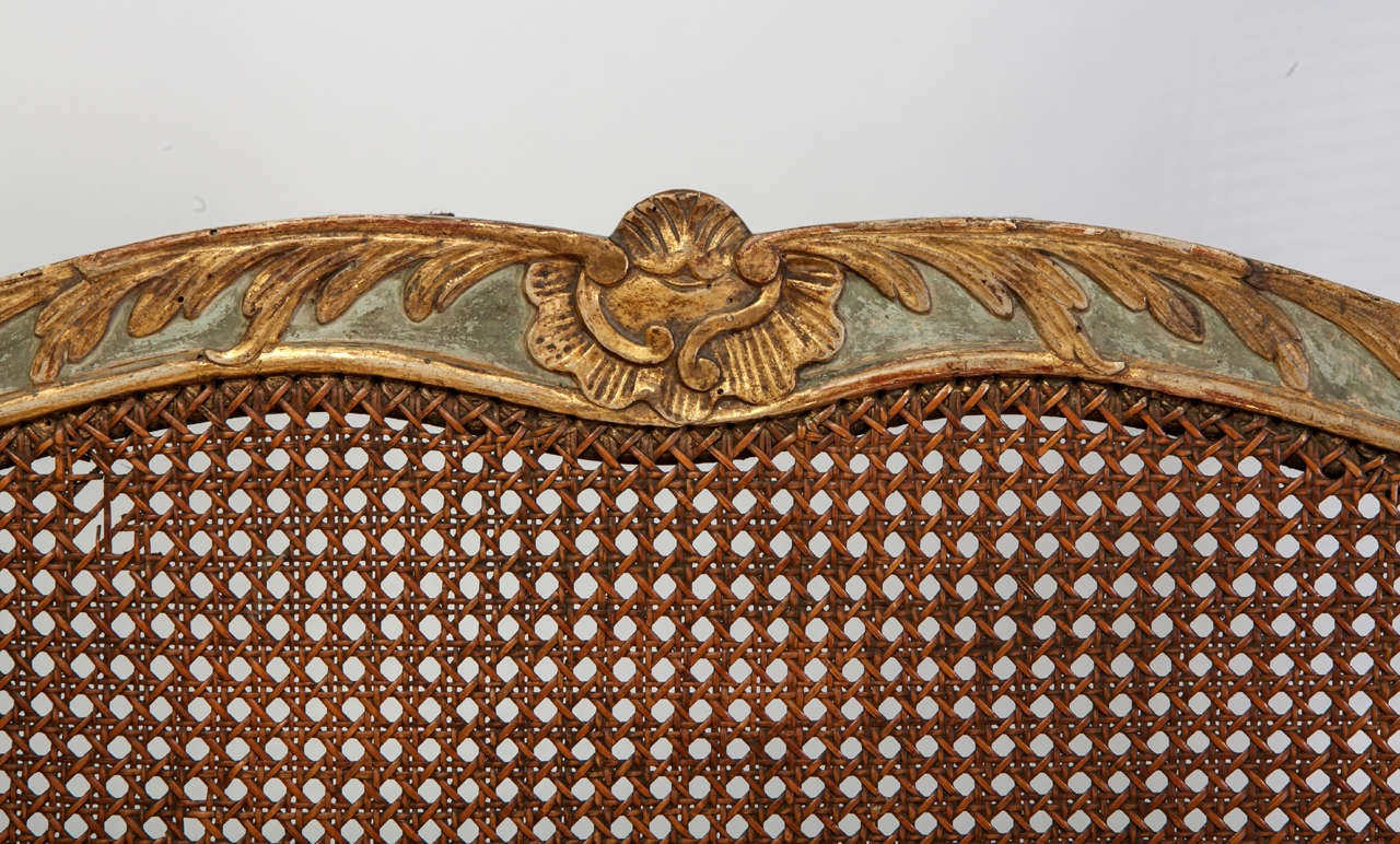 Mid-18th Century Italian Parcel-Gilt and Painted Canape or Sofa, 18th Century For Sale