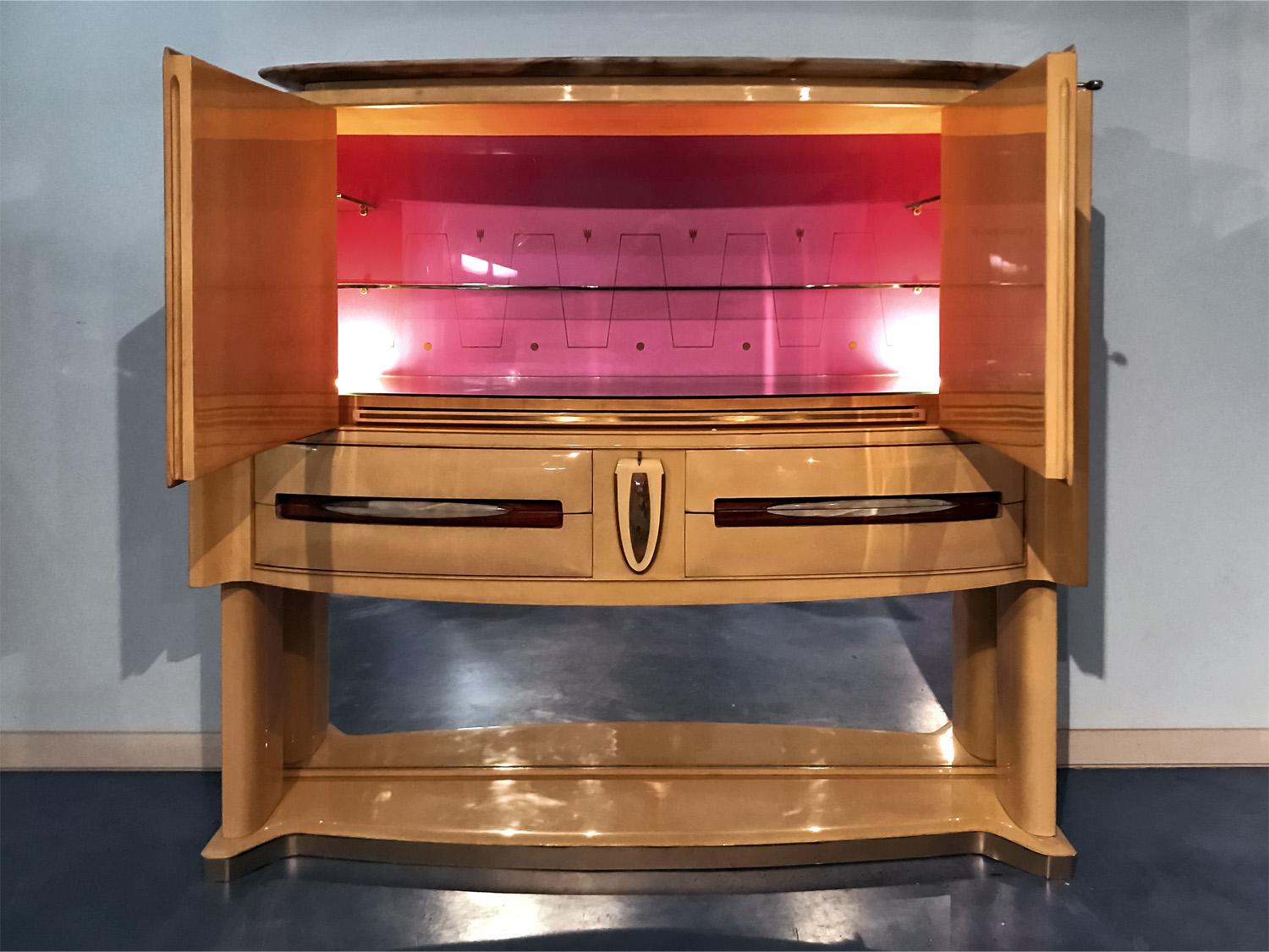 Italian Art Déco Parchment Bar Cabinet by Vittorio Dassi, 1940s 9
