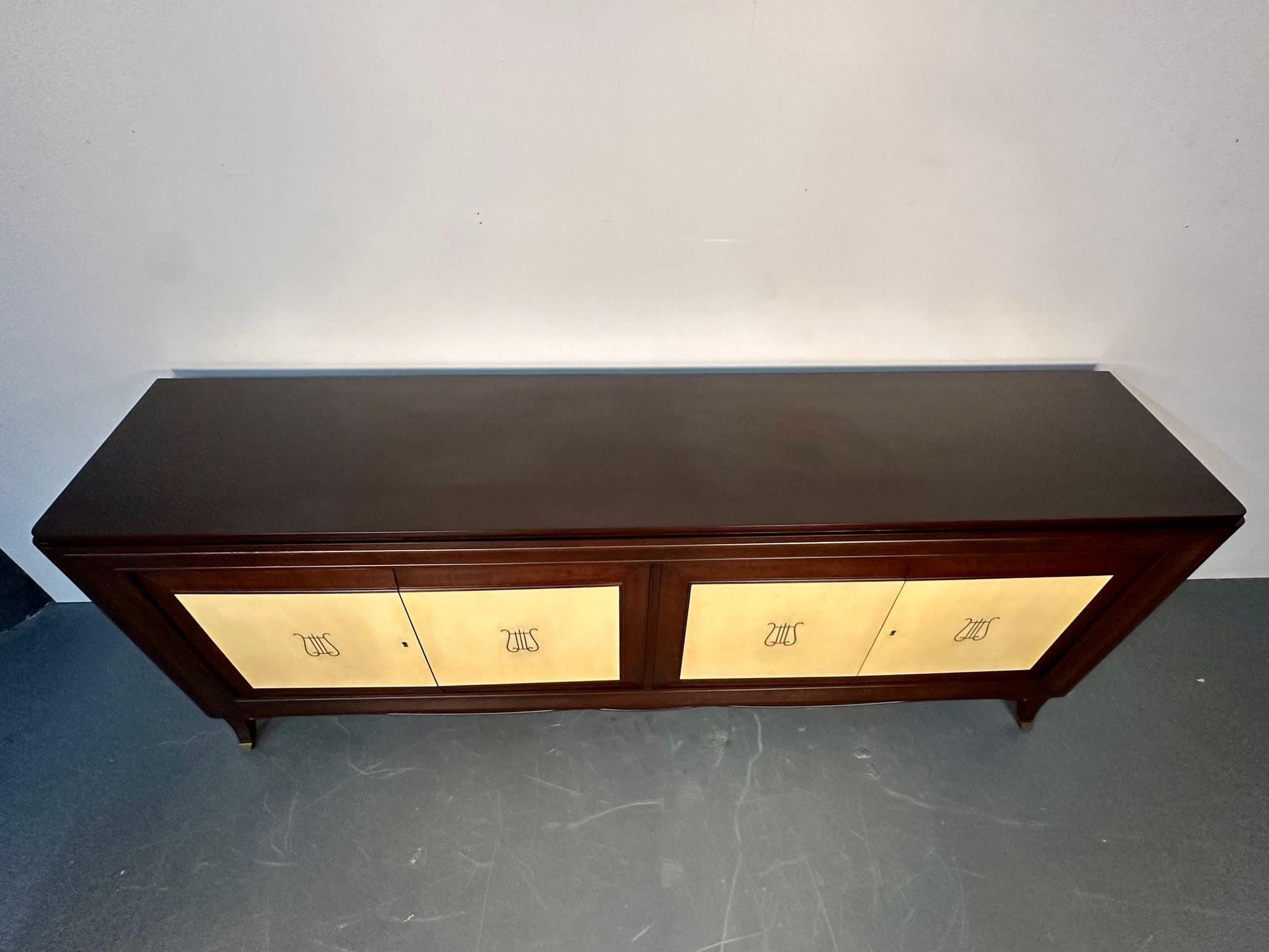 Italian Midcentury Sideboard / Credenza / Cabinet, Parchment, Mahogany, 1950s For Sale 3