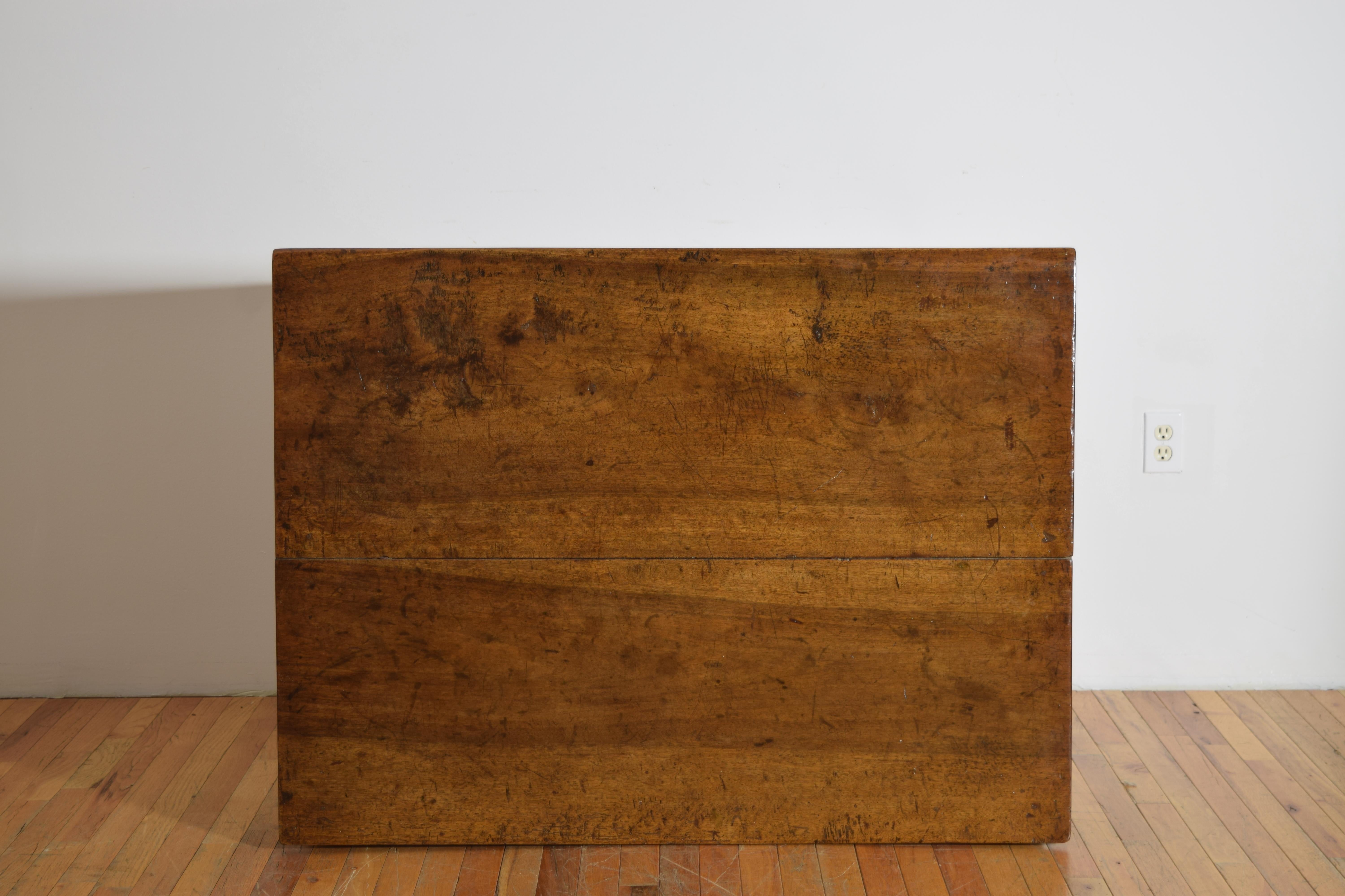 Italian, Parma, Early Neoclassic Carved Walnut 1-Drawer Center Table, ca. 1785 For Sale 4