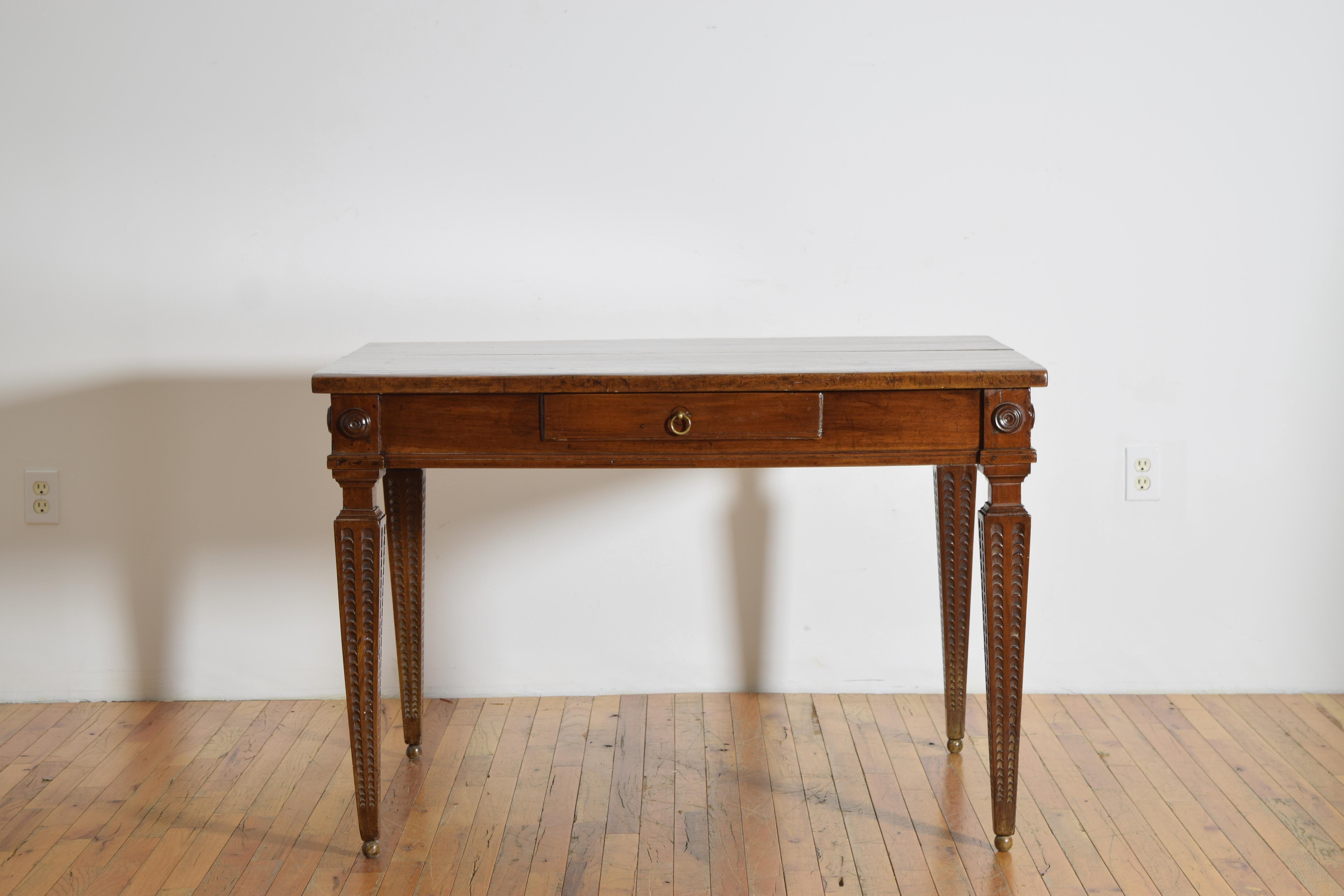 Louis XVI Italian, Parma, Early Neoclassic Carved Walnut 1-Drawer Center Table, ca. 1785 For Sale
