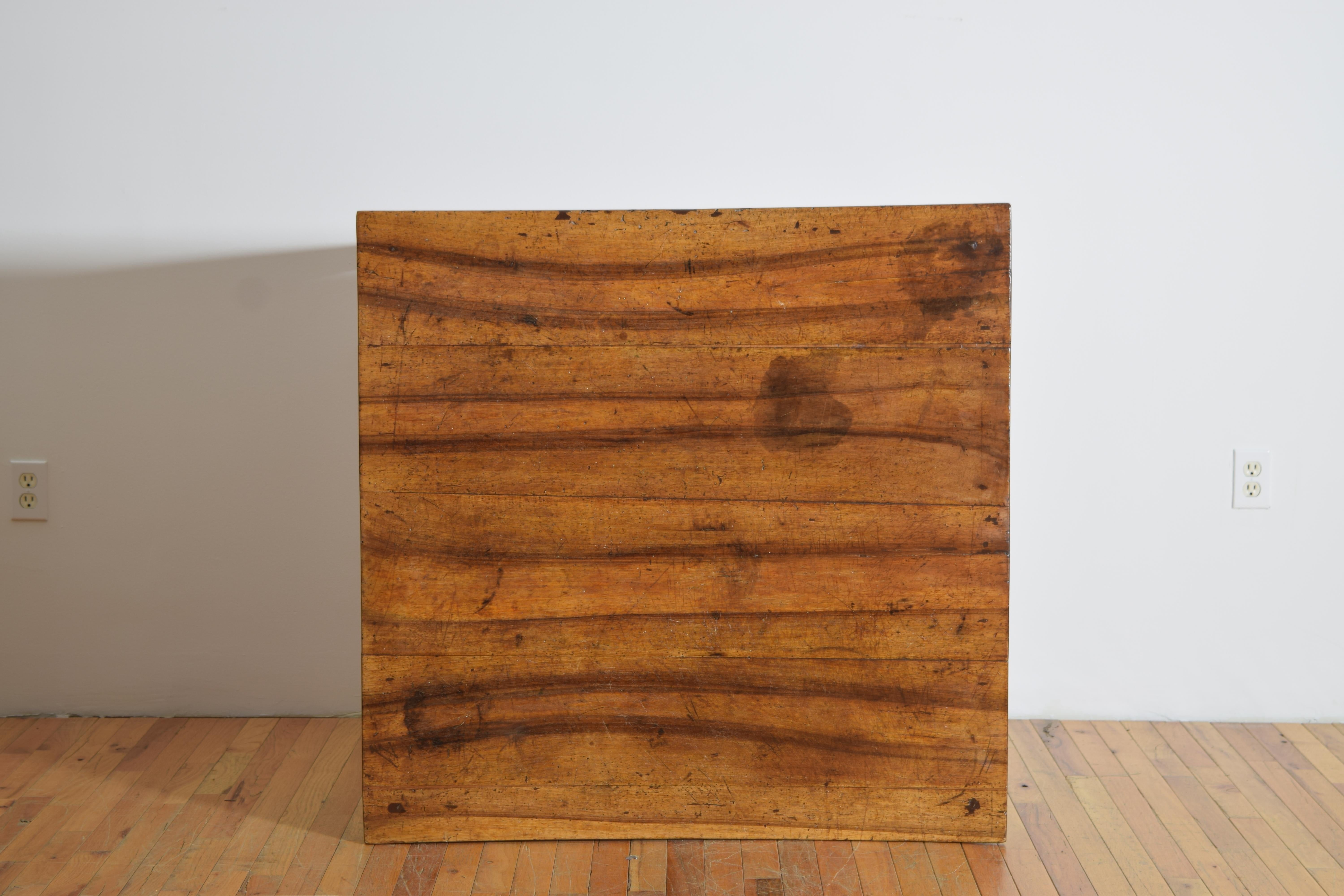 Italian, Parmense, Louis XVI Period Walnut 1-Drawer Center Table, Late 18th cen. For Sale 5