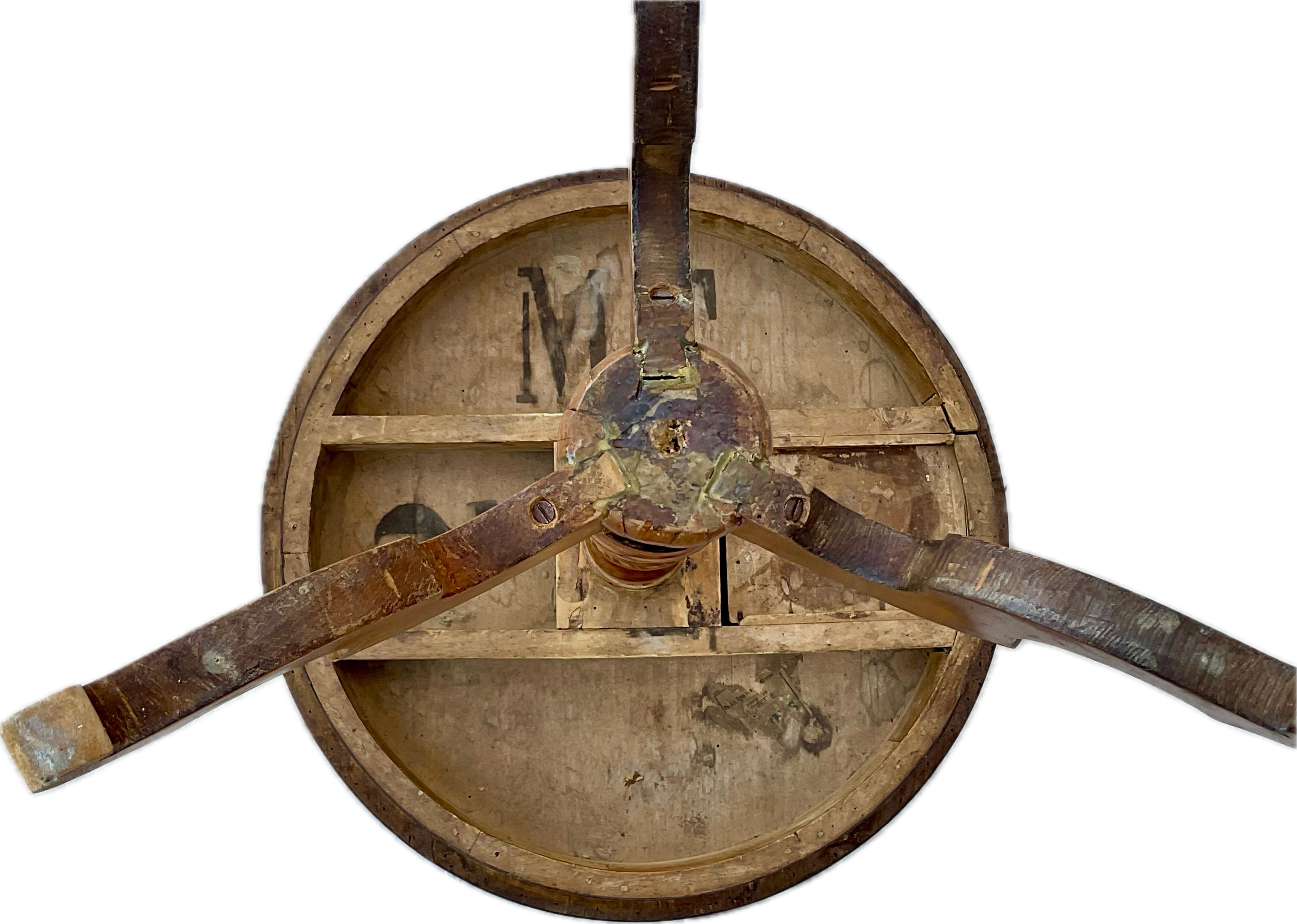 Italienischer Pedestal Tisch mit Schublade (19. Jahrhundert)