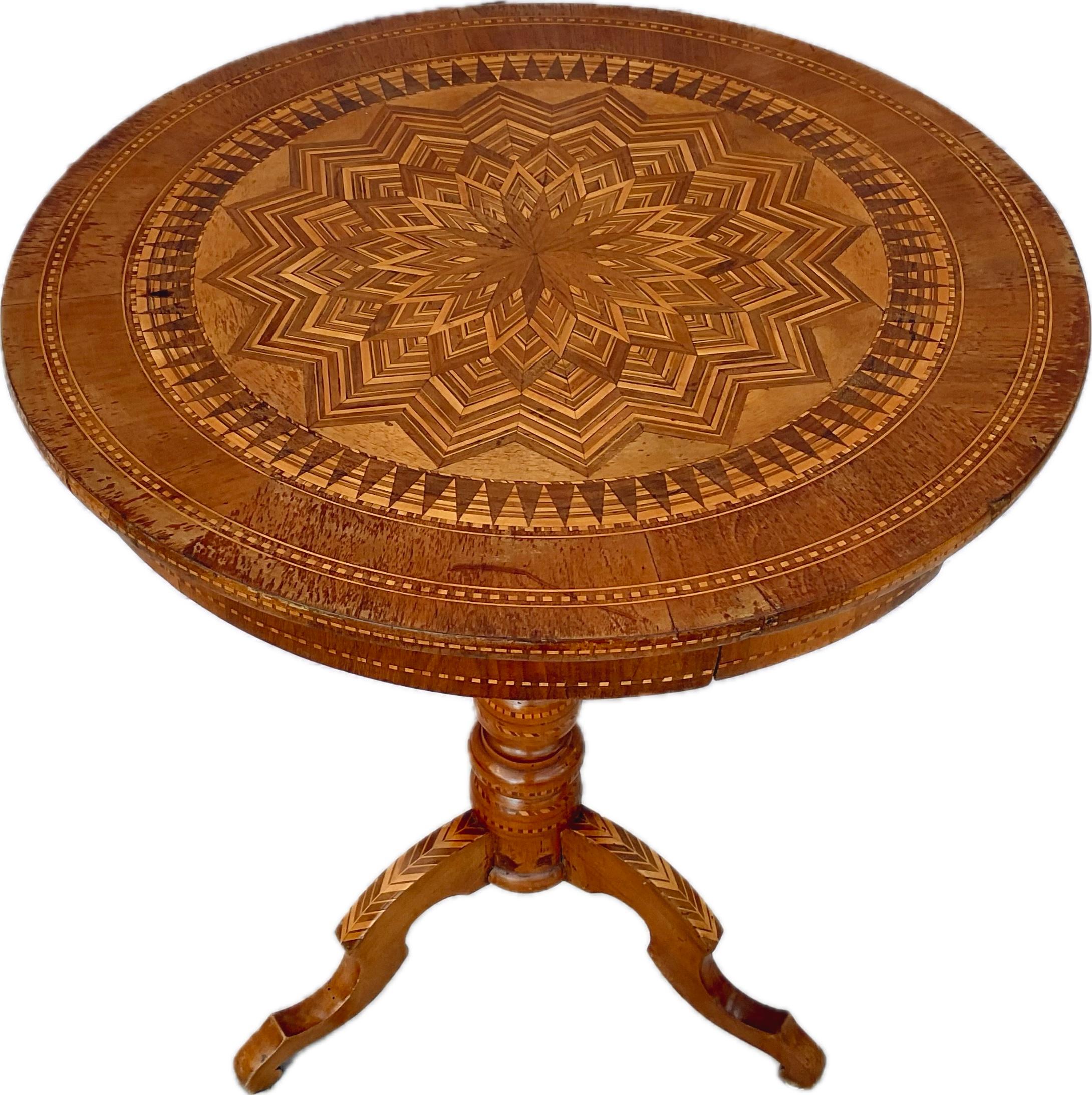 Italienischer Pedestal Tisch mit Schublade (Holz)