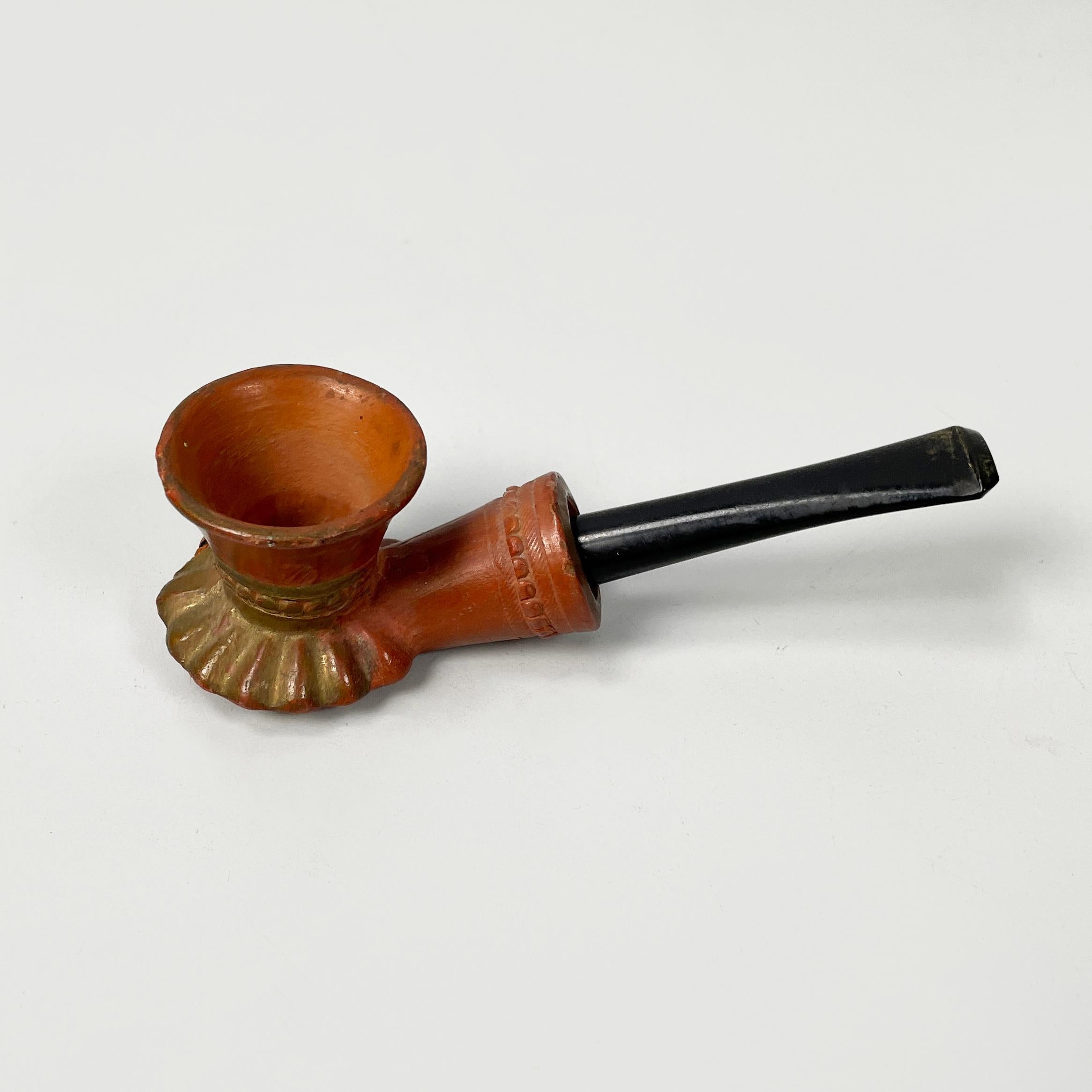 Set da festa italiano con cappelliera in pelle, cilindro, maschera, pipa e papillon metà del 1900 in vendita 11