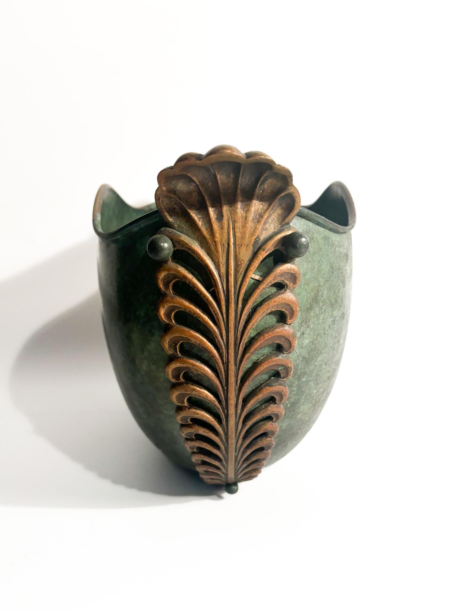 Early 20th Century Italian Patented Feathered Bronze Vase from the Early Twentieth Century For Sale