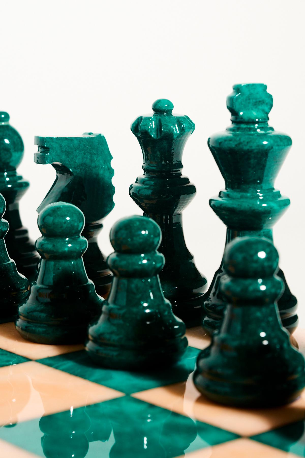 Contemporary Italian Peach / Malachite Green Alabaster Chess Set