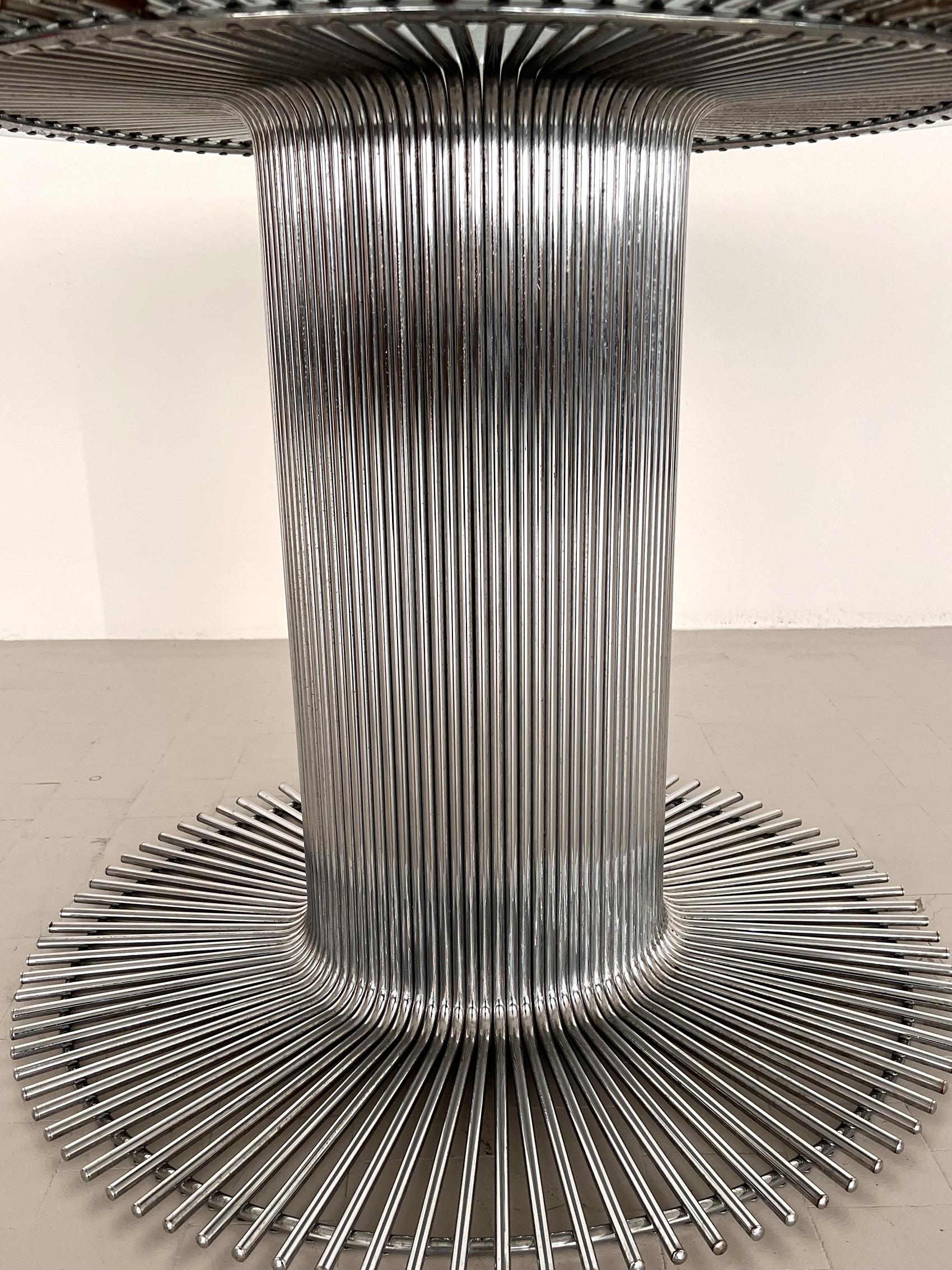 Milieu du XXe siècle Table de salle à manger italienne à piédestal en chrome et verre, années 1970 en vente