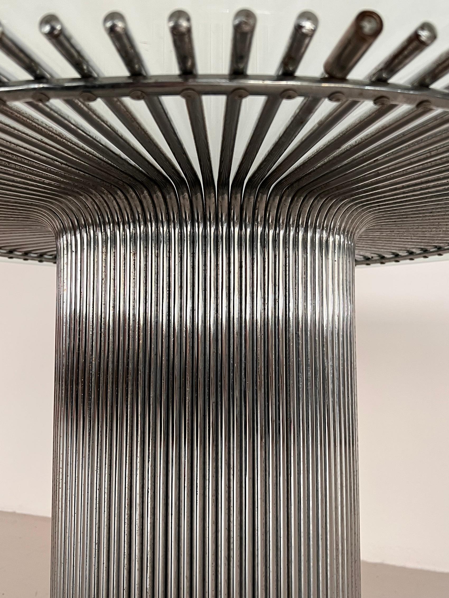 Table de salle à manger italienne à piédestal en chrome et verre, années 1970 en vente 1