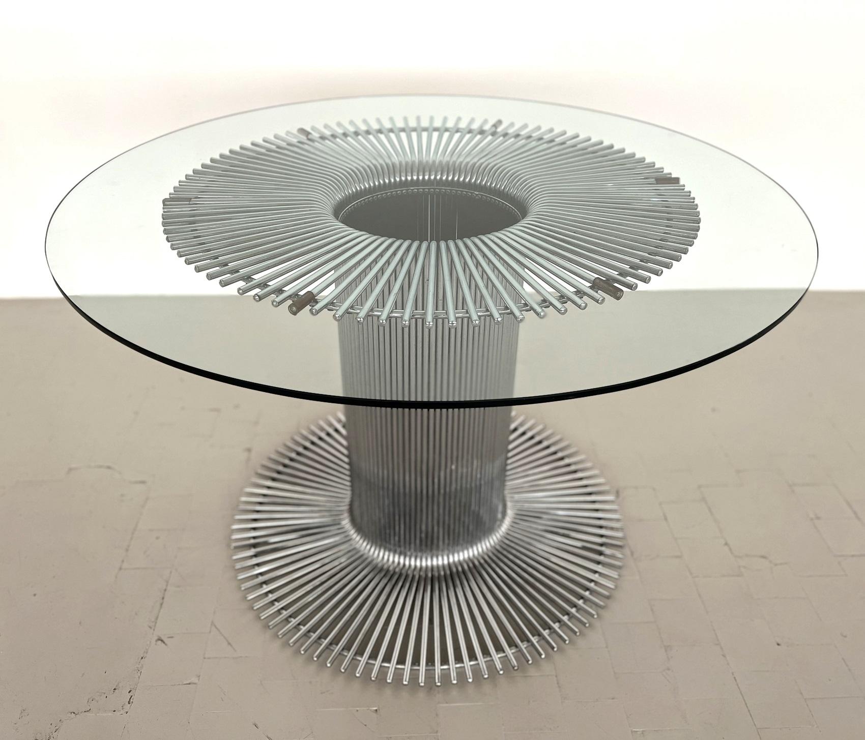 Italian Pedestal Dining Table in Chrome and Glass For Sale 7