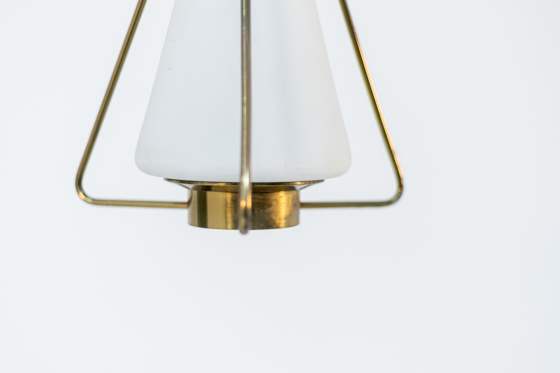 Italian Pendant by Stilnovo in Brass and Opaline Glass In Good Condition In Milano, IT