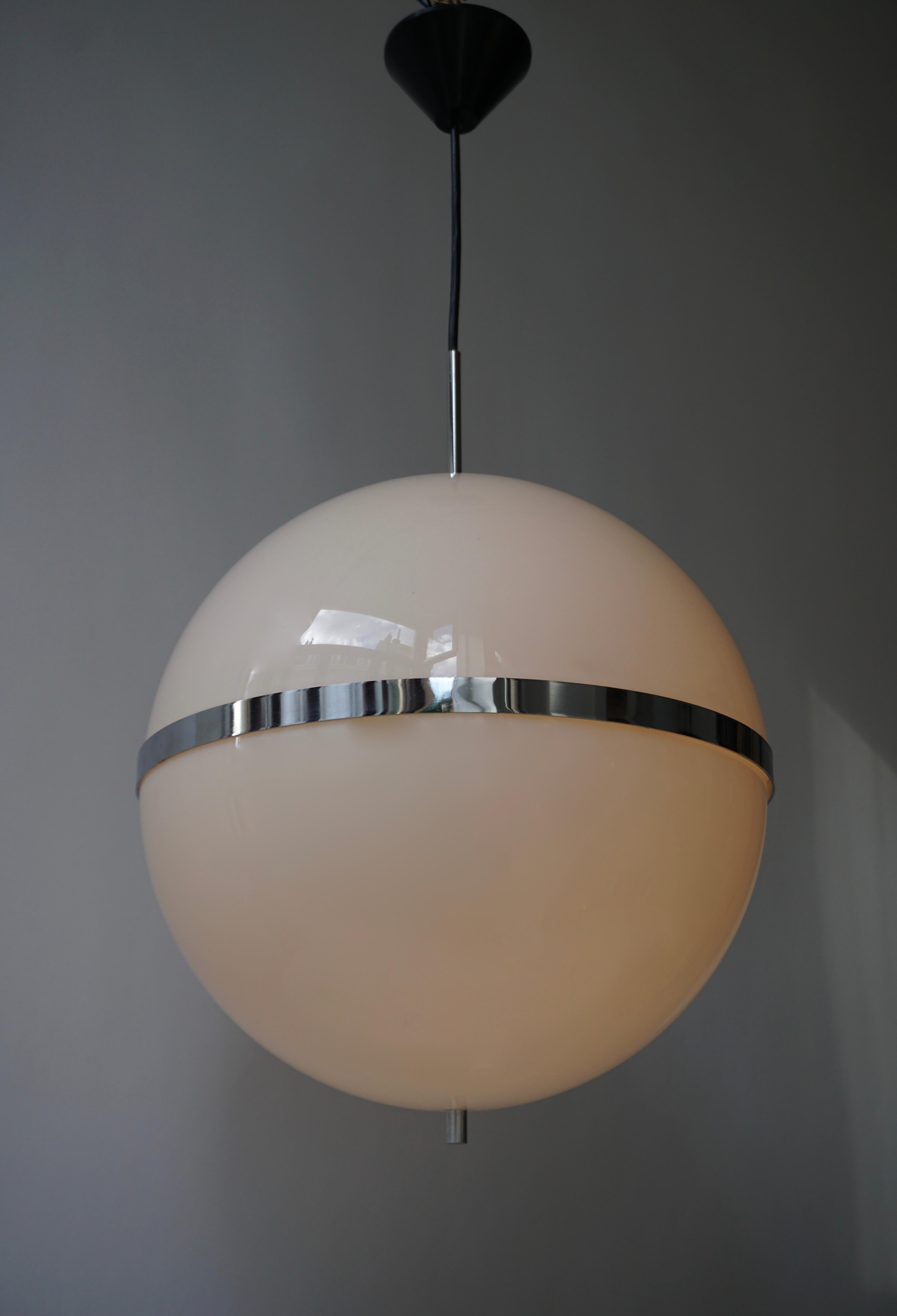 Italian Pendant Lamp in White Plastic and Chrome, 1970s For Sale 1