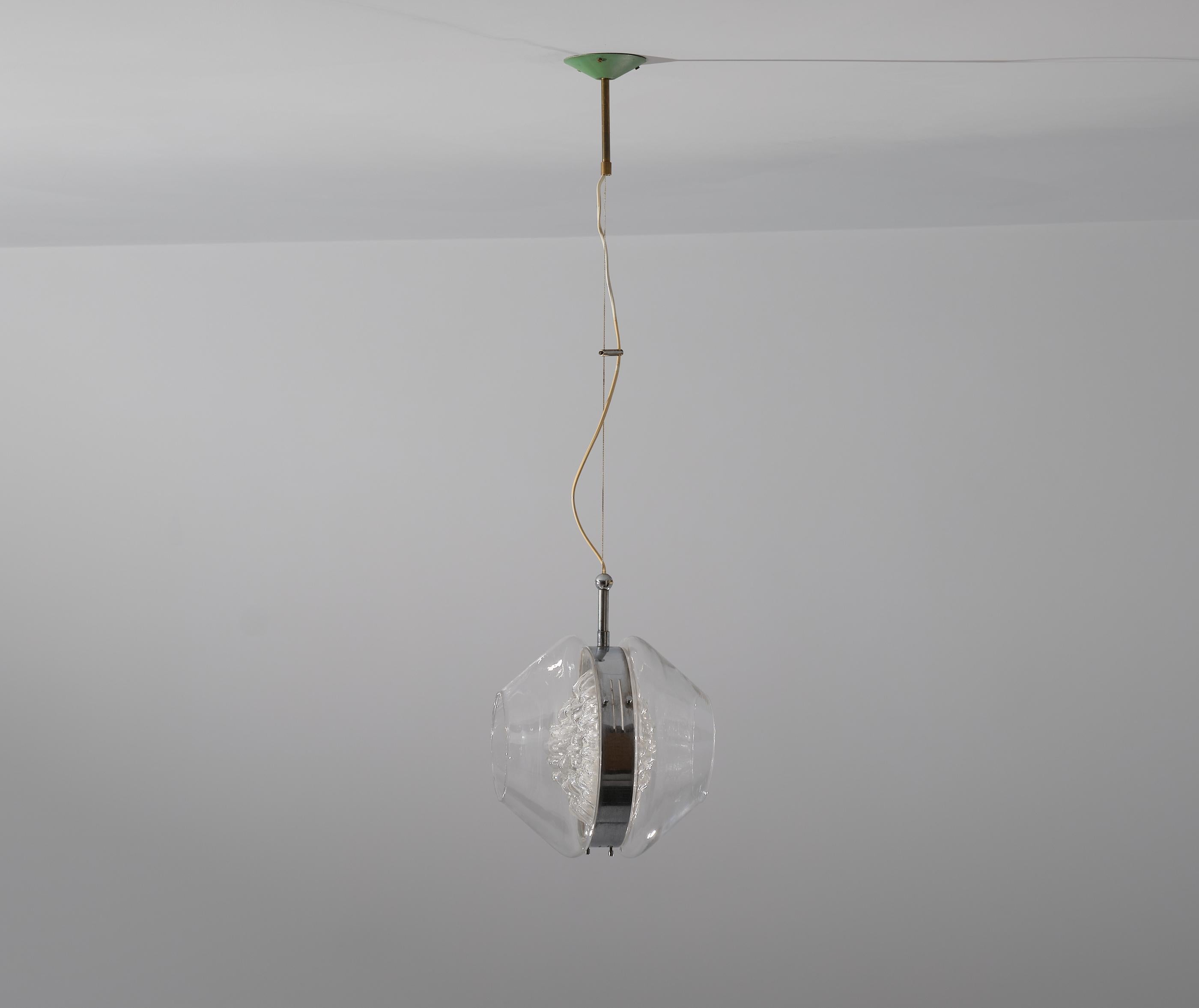 Italian Pendant Lamp, Murano Glass and Brass, Modern Design of the 60s For Sale 8