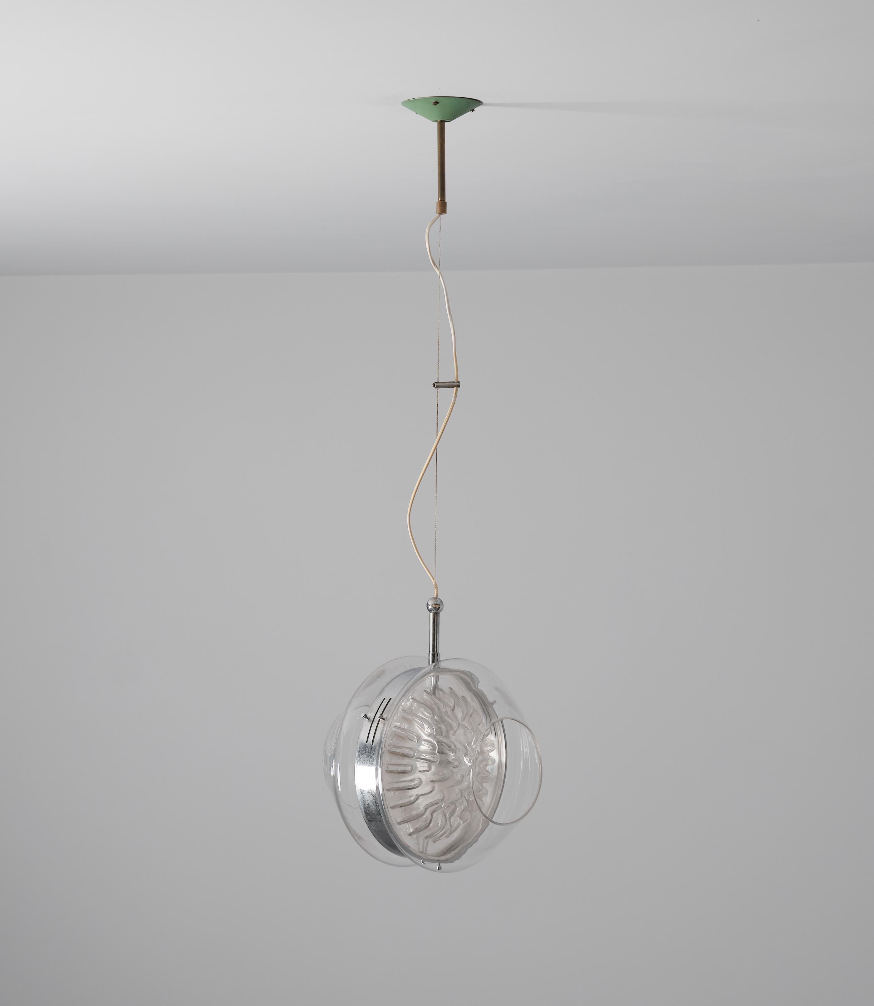 Italian Pendant Lamp, Murano Glass and Brass, Modern Design of the 60s For Sale 1
