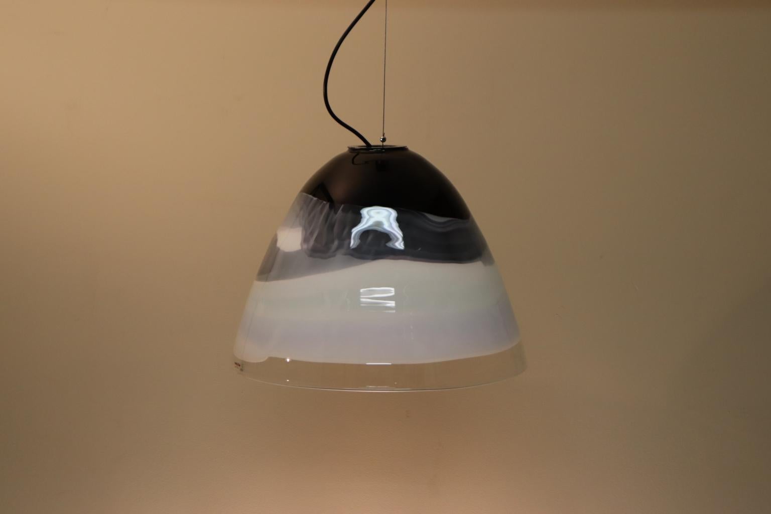 Mid-Century Modern Italian Pendant Lamp Murano Hand Blown Glass by Murano Due For Sale 8