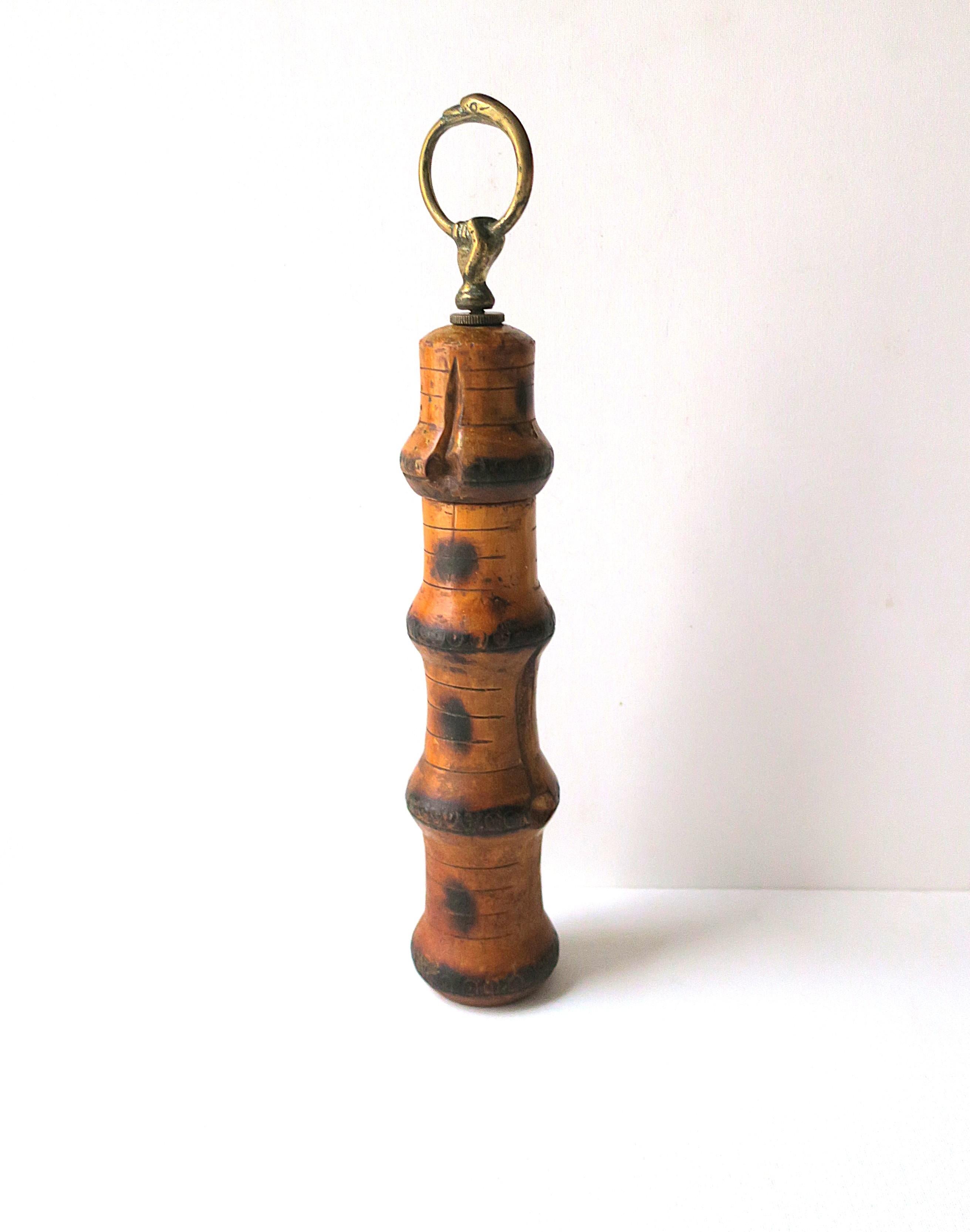 Molinillo de pimienta italiano siglo XX en venta