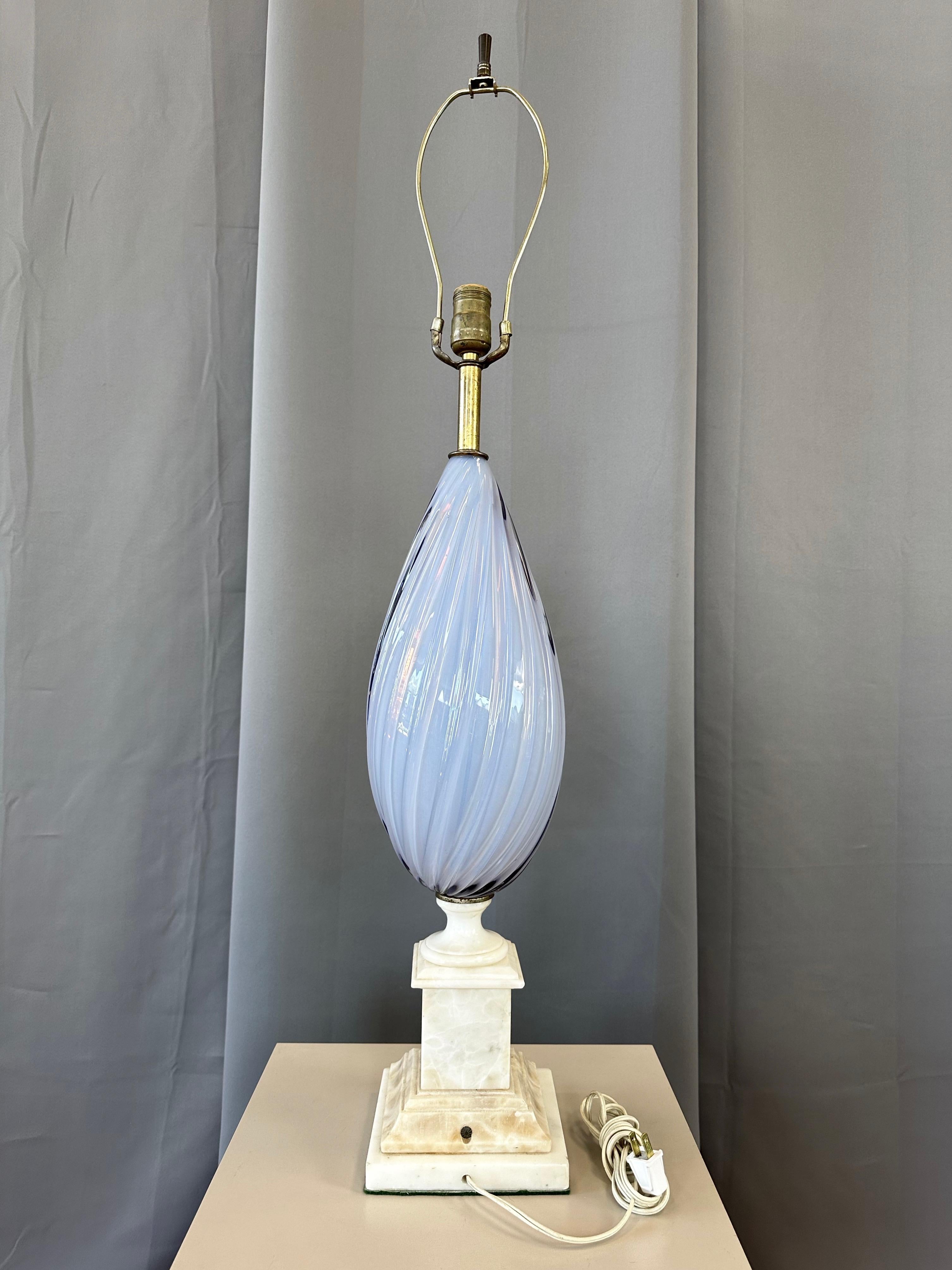 Italian Periwinkle Sommerso Murano Glass and Alabaster Table Lamp, circa 1950 For Sale 5