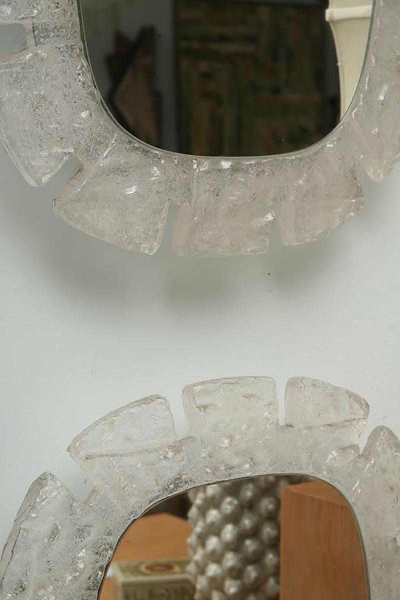Specchio illuminato in perspex italiano in vendita 1