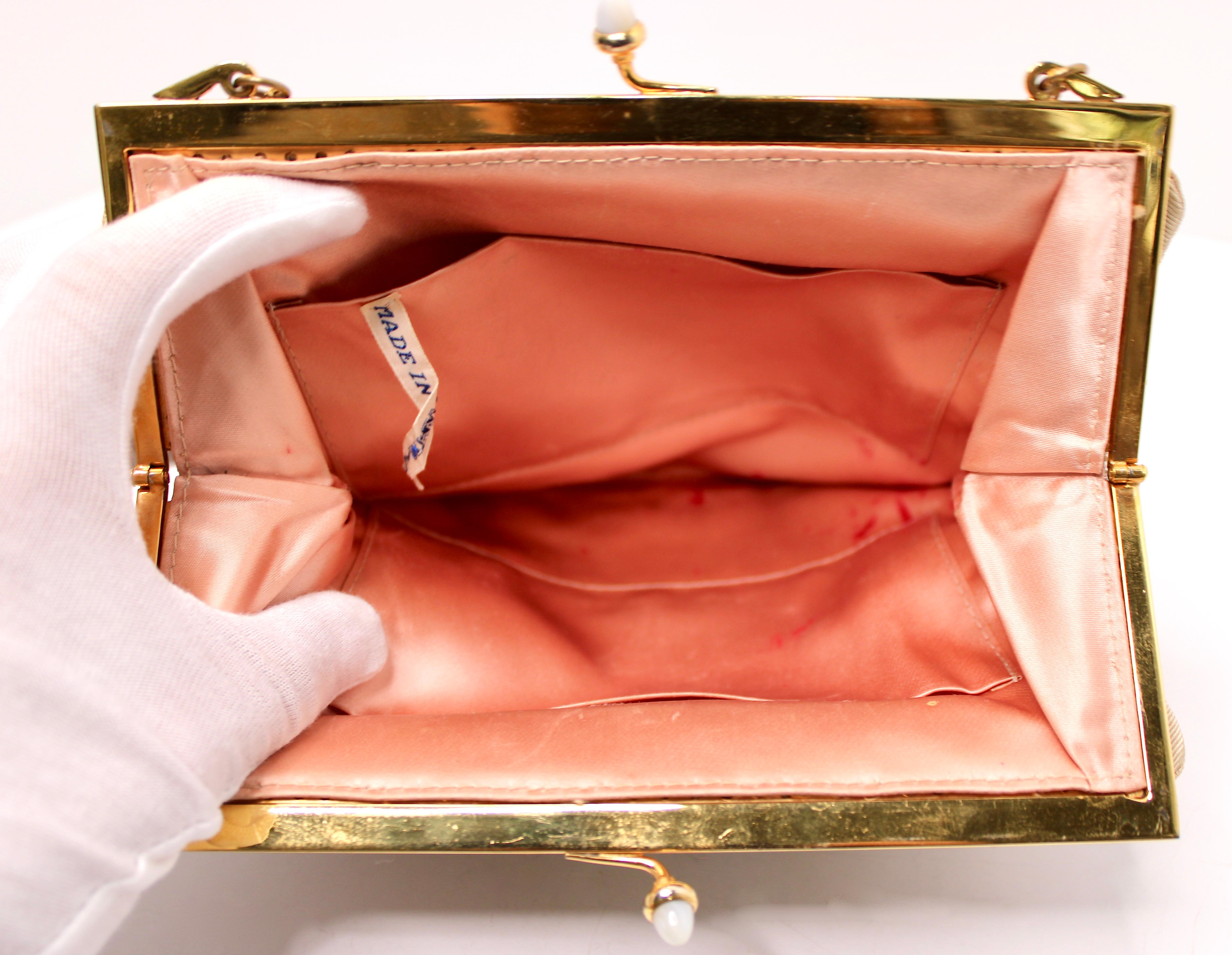 Italian Petit Point Evening Bag With Mother-Of-Pearl Frame circa 1930s im Angebot 5