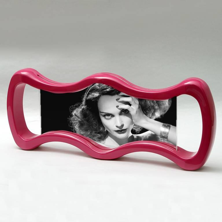 Italienisches Foto  Rahmen Modern  Holz, Humor Rosa Holz (21. Jahrhundert und zeitgenössisch) im Angebot