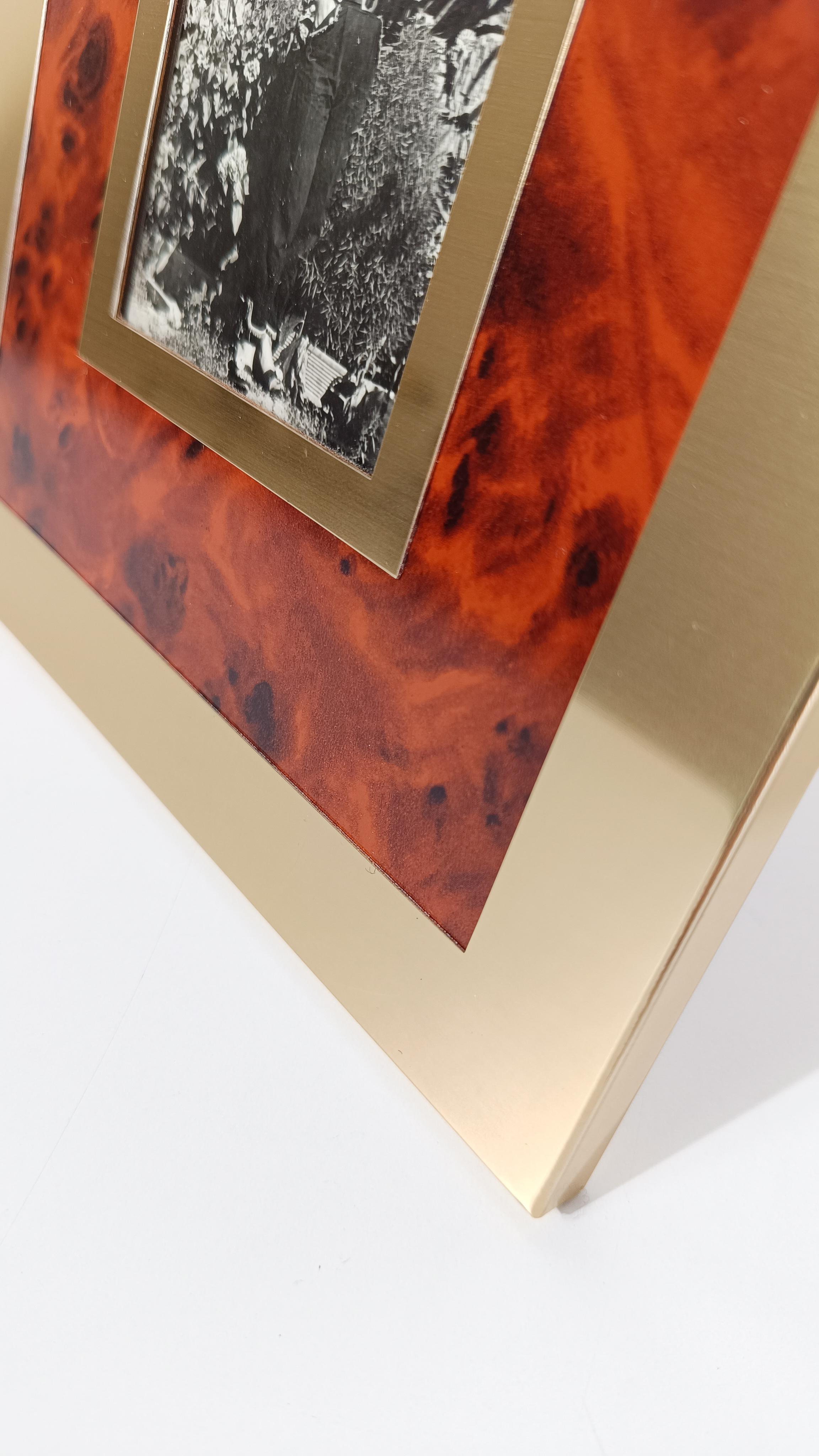 Italian Picture Frame in gilded aluminum and Faux Burl Formica By Mascagni, 70s For Sale 7