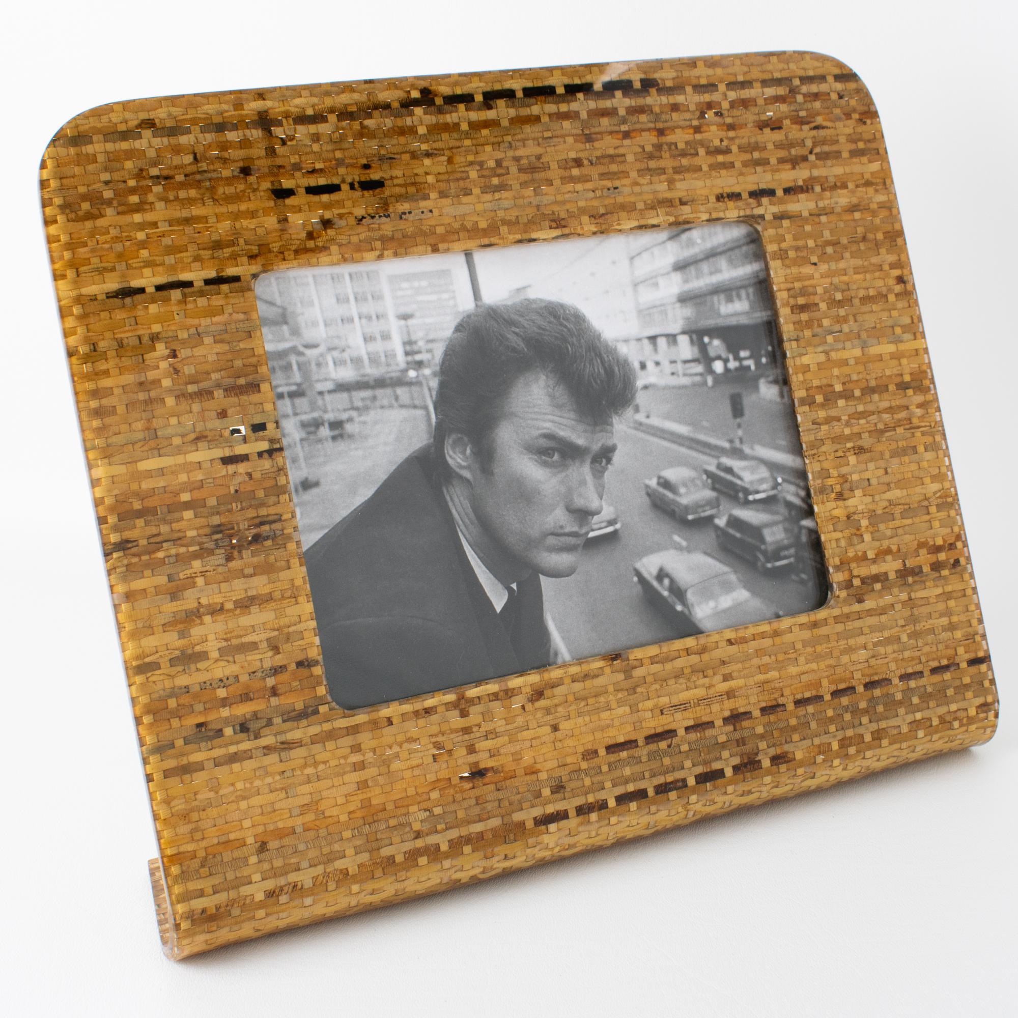 Mid-Century Modern Italian Picture Frame in Lucite and Rattan, circa 1970 For Sale