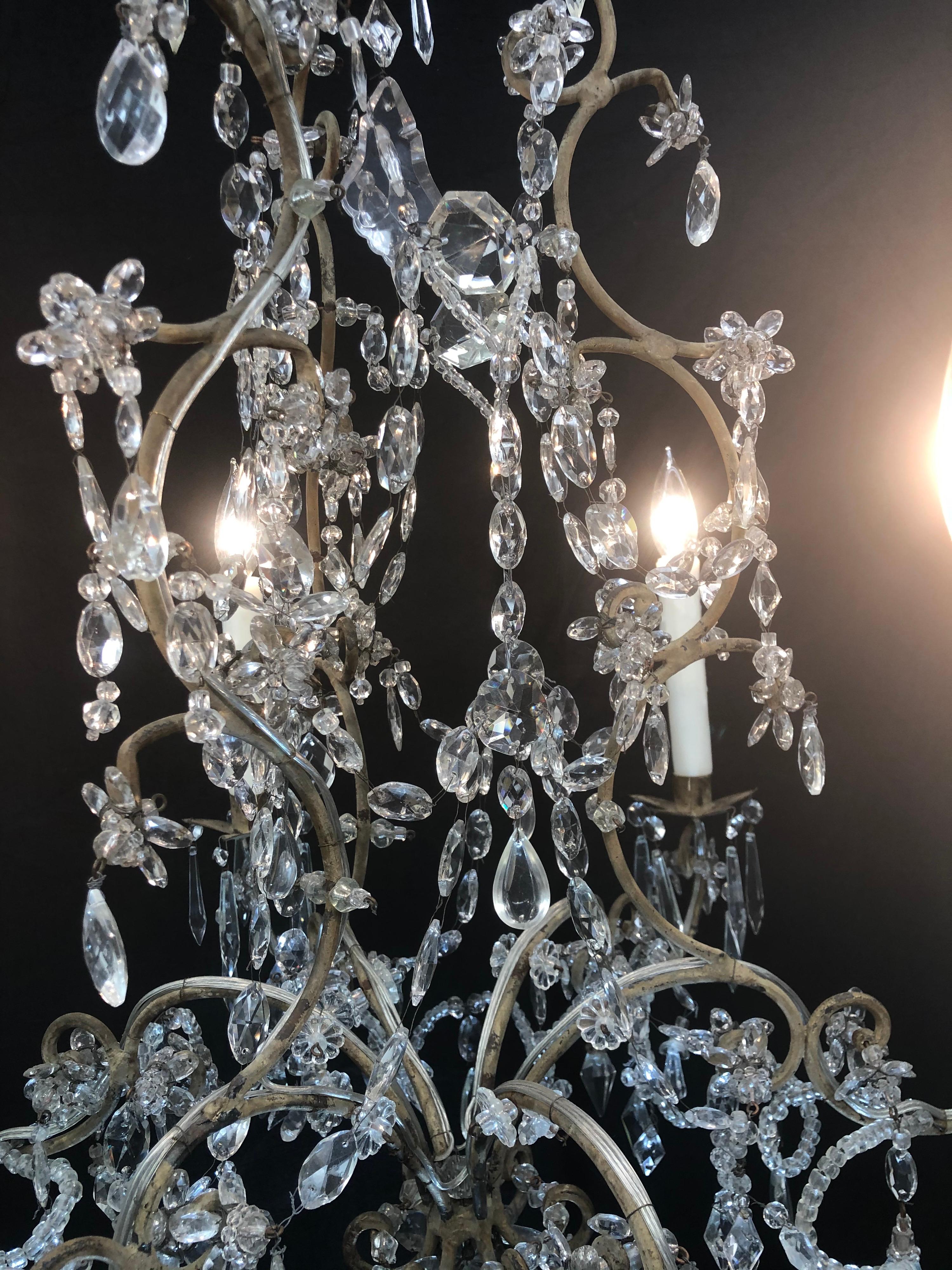 Italian Piedmont Chinoserie Style Crystal and Tôle Chandelier, 19th Century For Sale 4