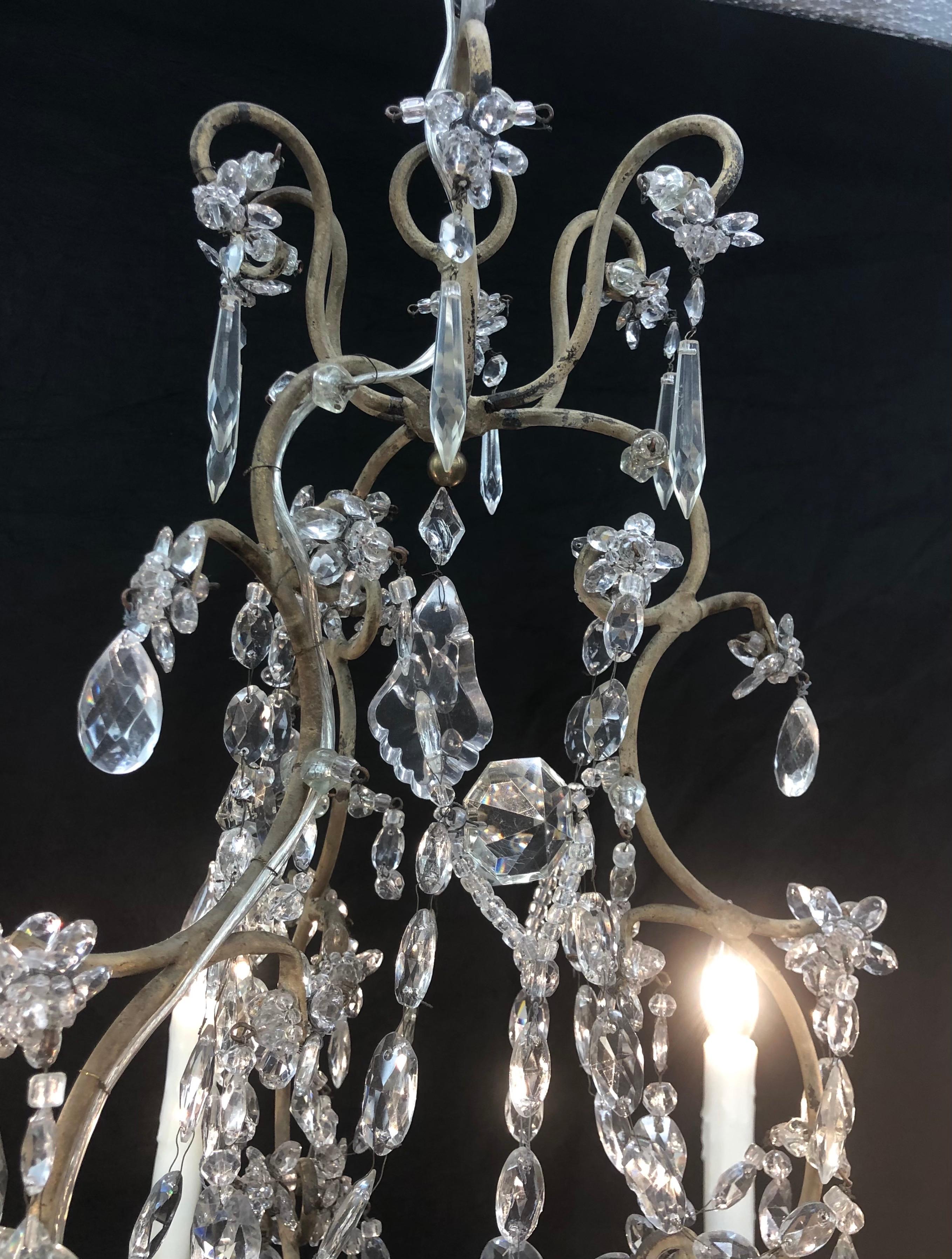 Italian Piedmont Chinoserie Style Crystal and Tôle Chandelier, 19th Century For Sale 5