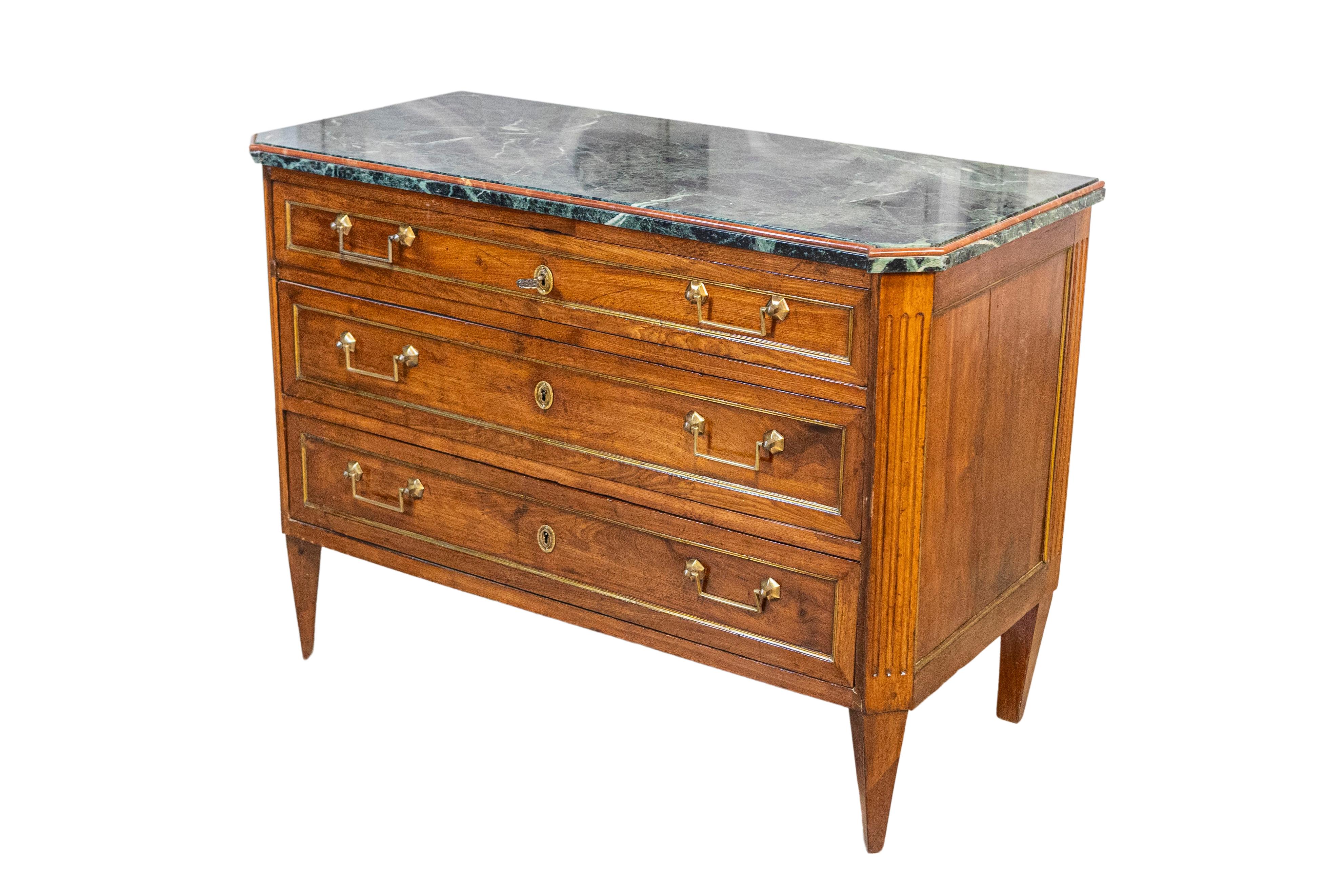 Neoclassical Italian Piemontese 1890s Three-Drawer Walnut Commode with Dark Green Marble Top For Sale