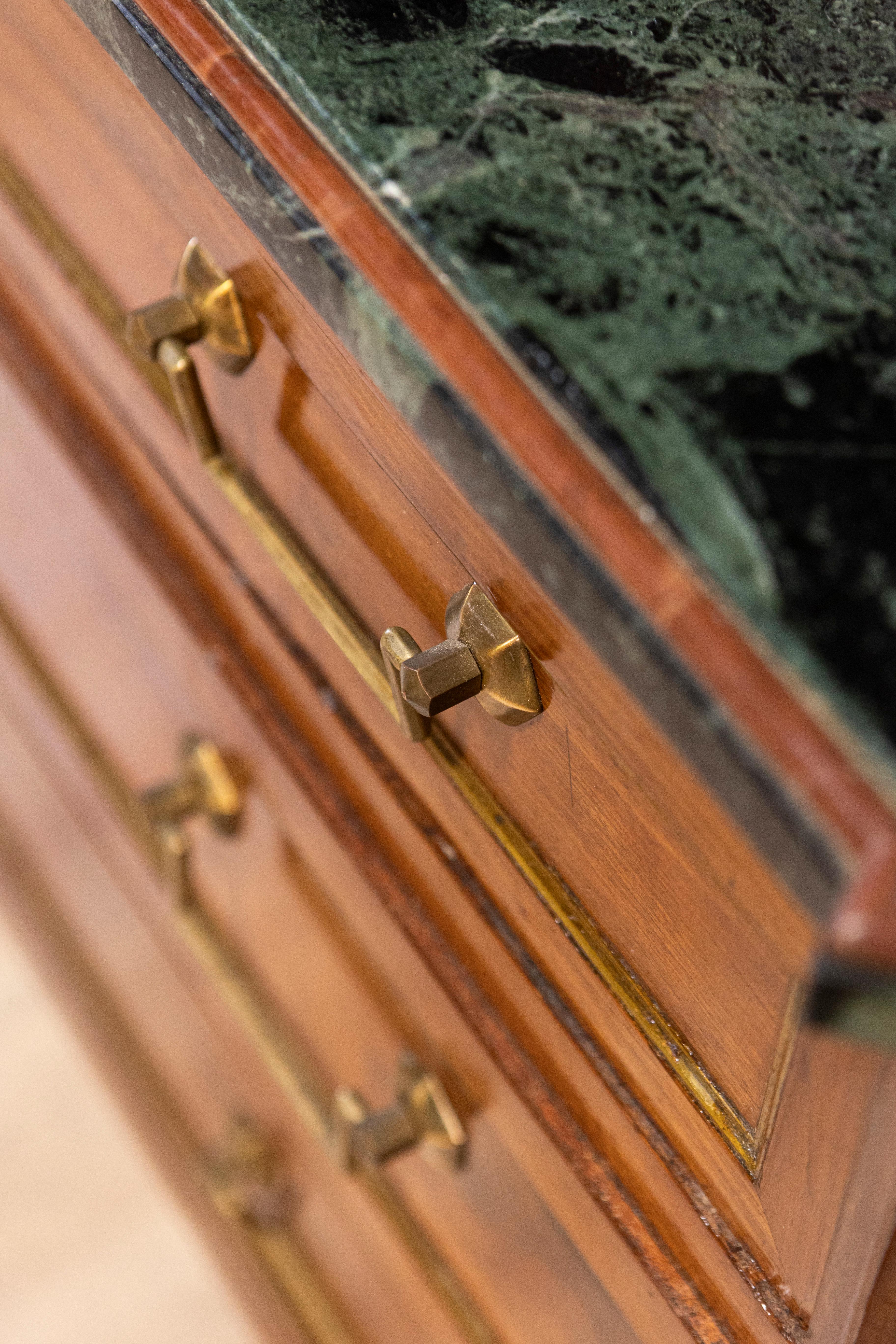 Italian Piemontese 1890s Three-Drawer Walnut Commode with Dark Green Marble Top For Sale 1