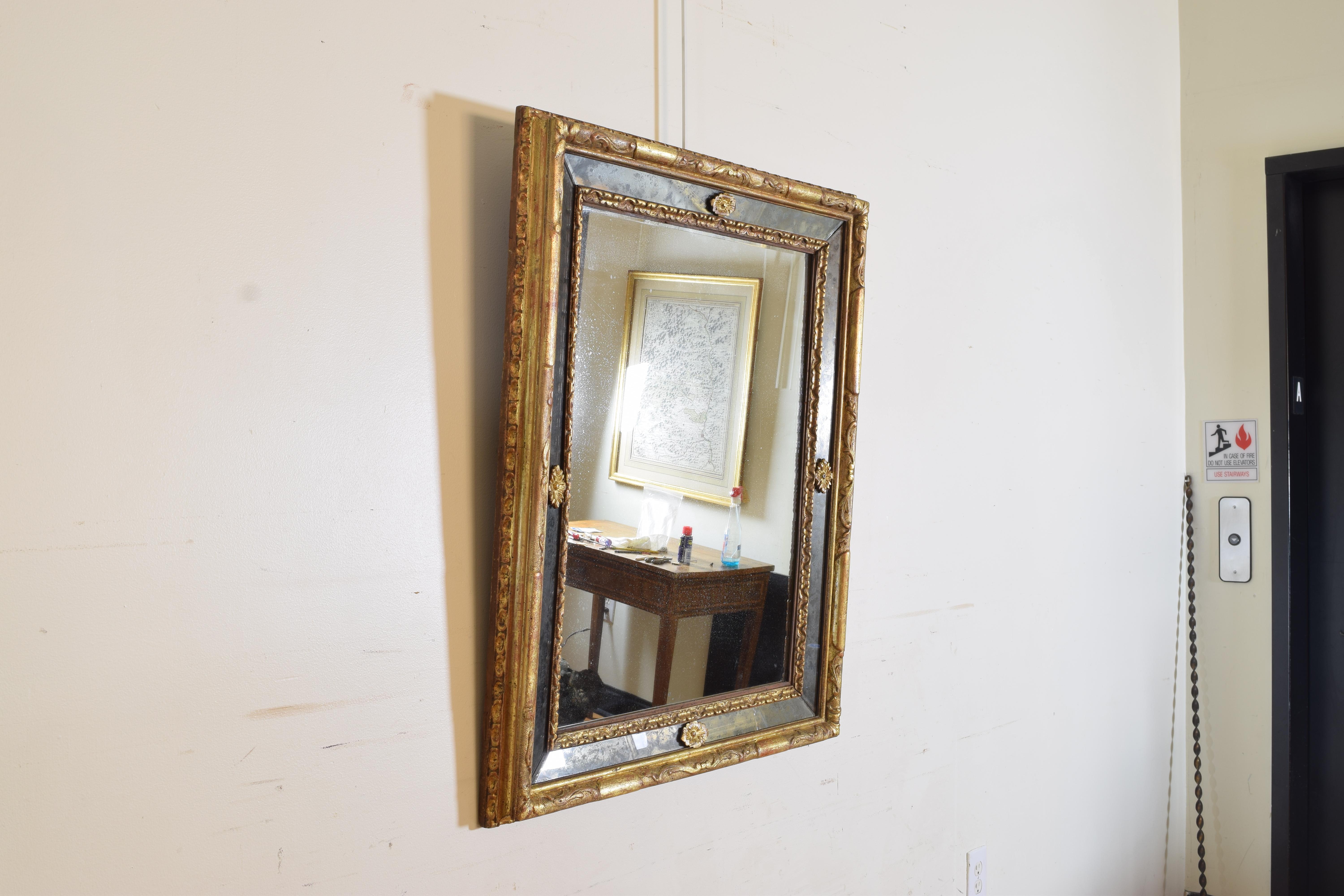 Italian, Piemontese, Louis XIV Period Carved and Giltwood Mirror, 18th Century In Good Condition In Atlanta, GA