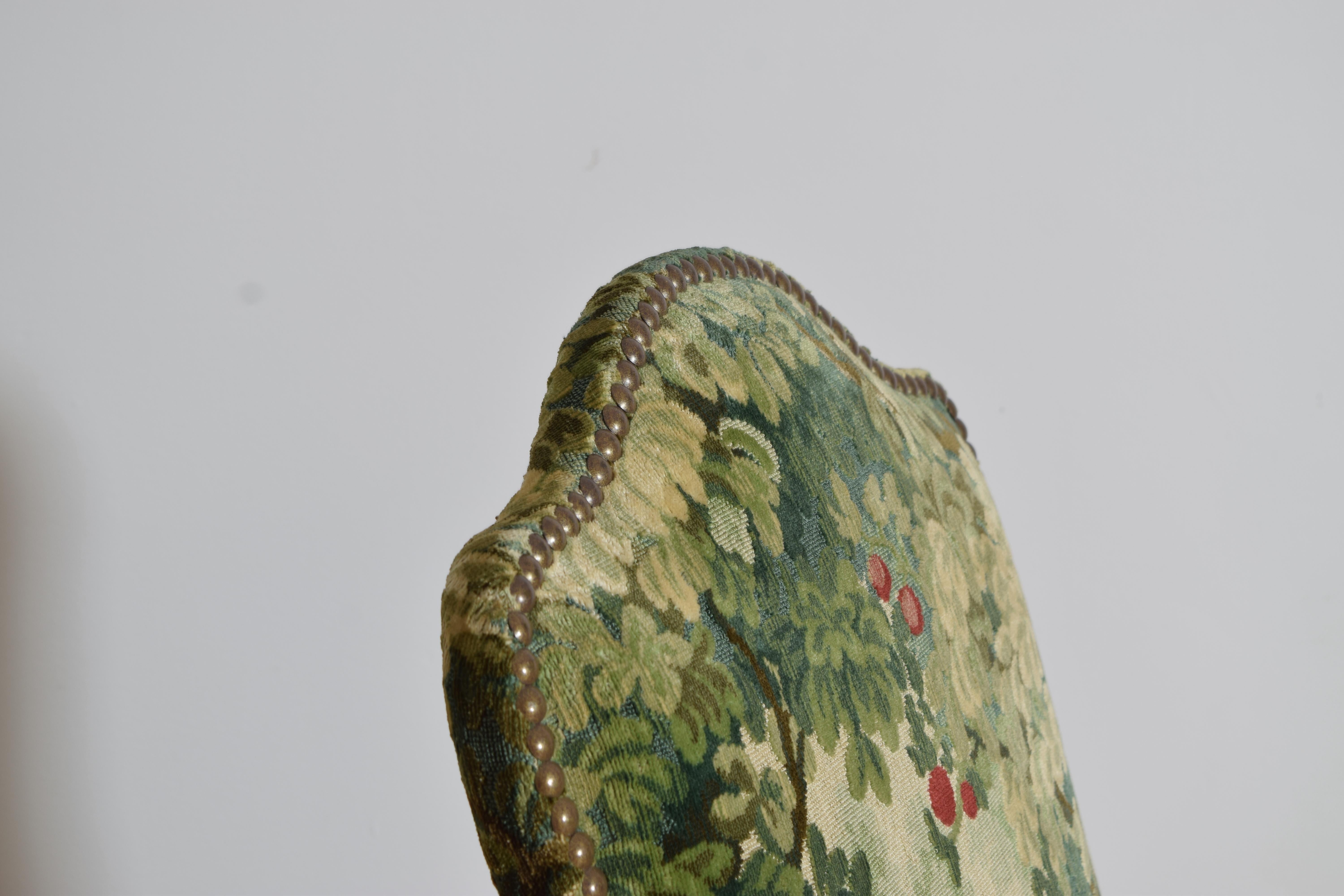 Paire de fauteuils en noyer et tapissés d'époque Louis XV, Piémontaise, italienne, 18e siècle en vente 1