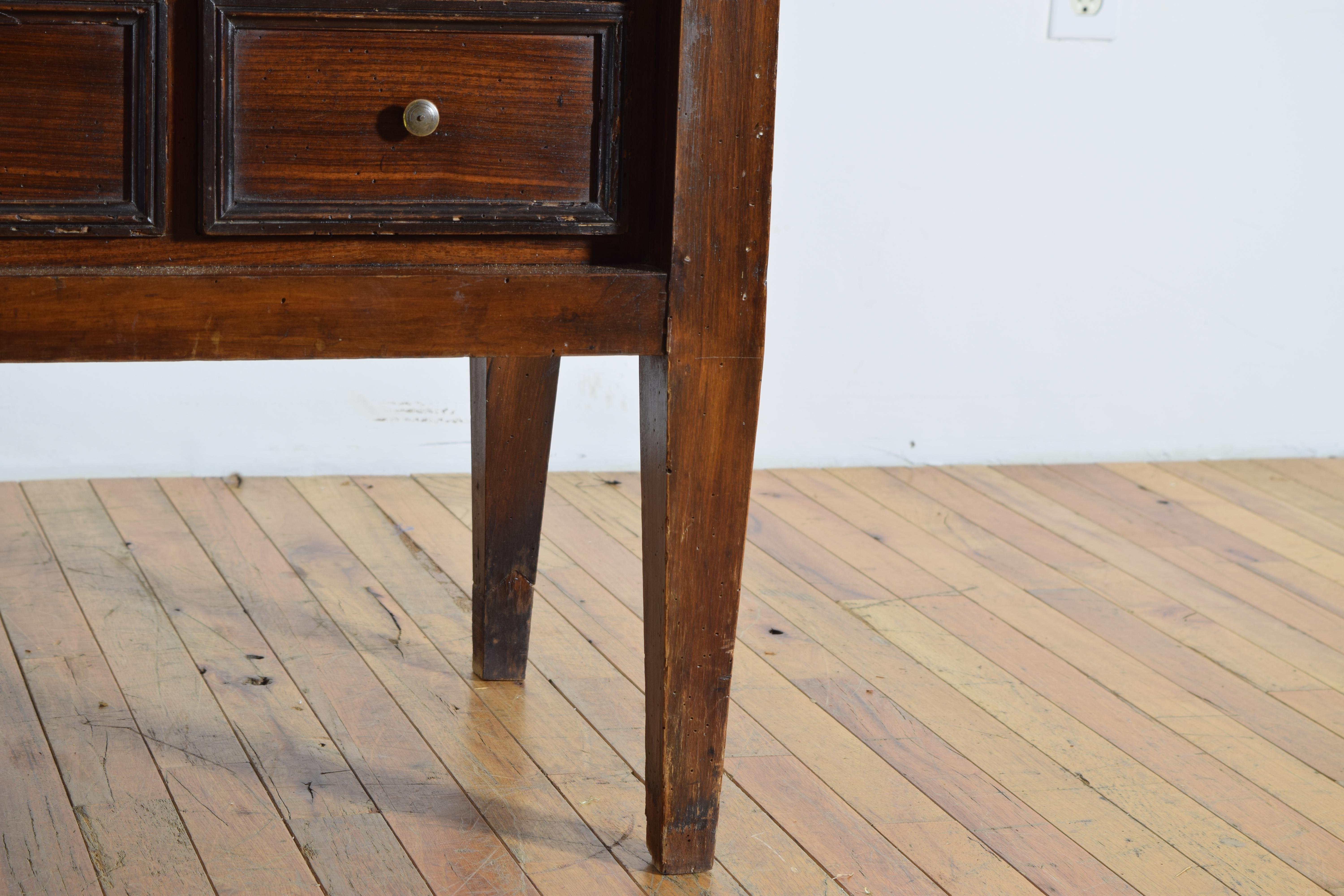 Italian, Piemontese, Walnut/Ebonized Neoclassic 8-Drawer Commode, early 19th cen For Sale 1