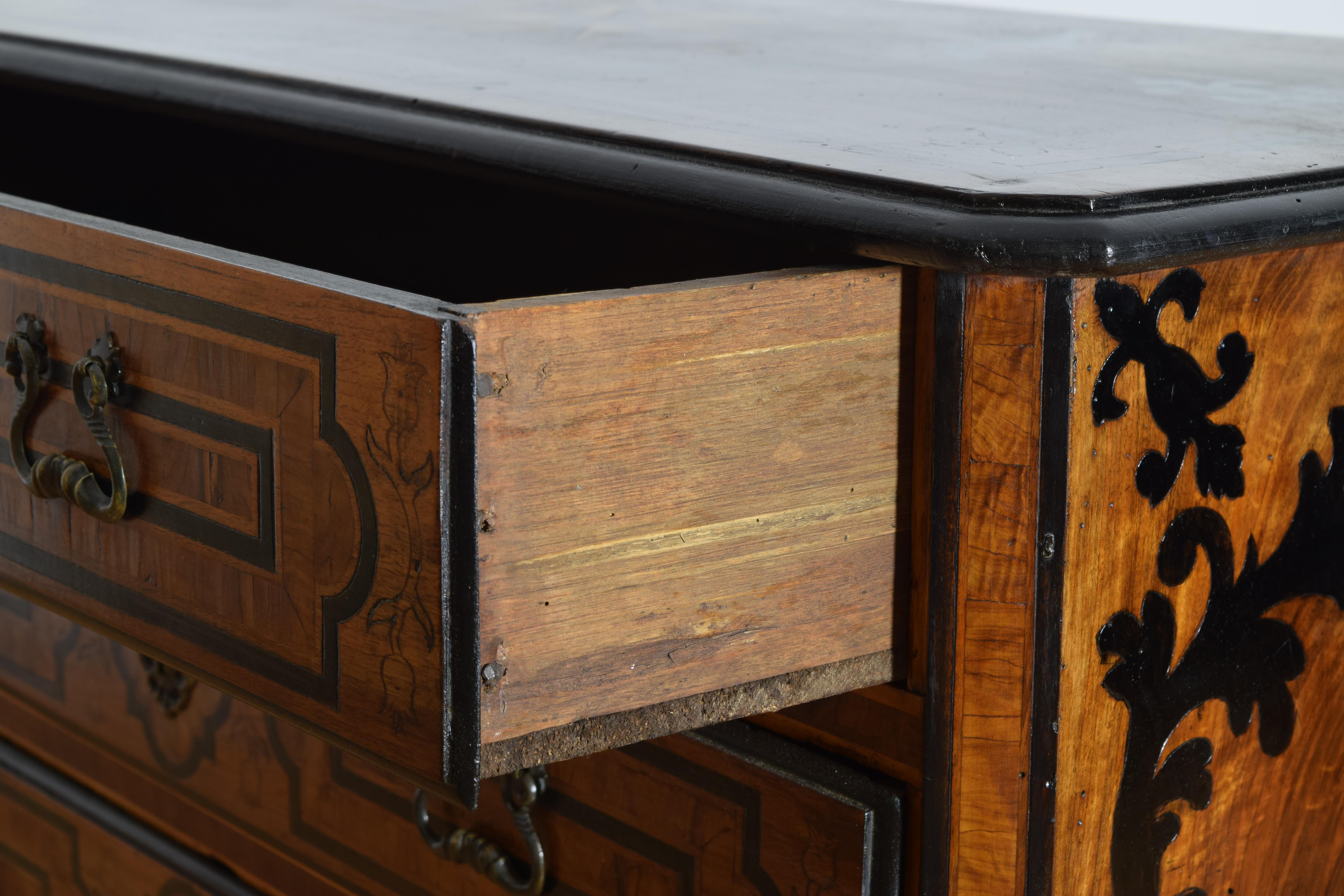 Italian, Piemontese, Walnut, Inlaid, & Ebonized 4-Drawer Commode, early 18th cen For Sale 3