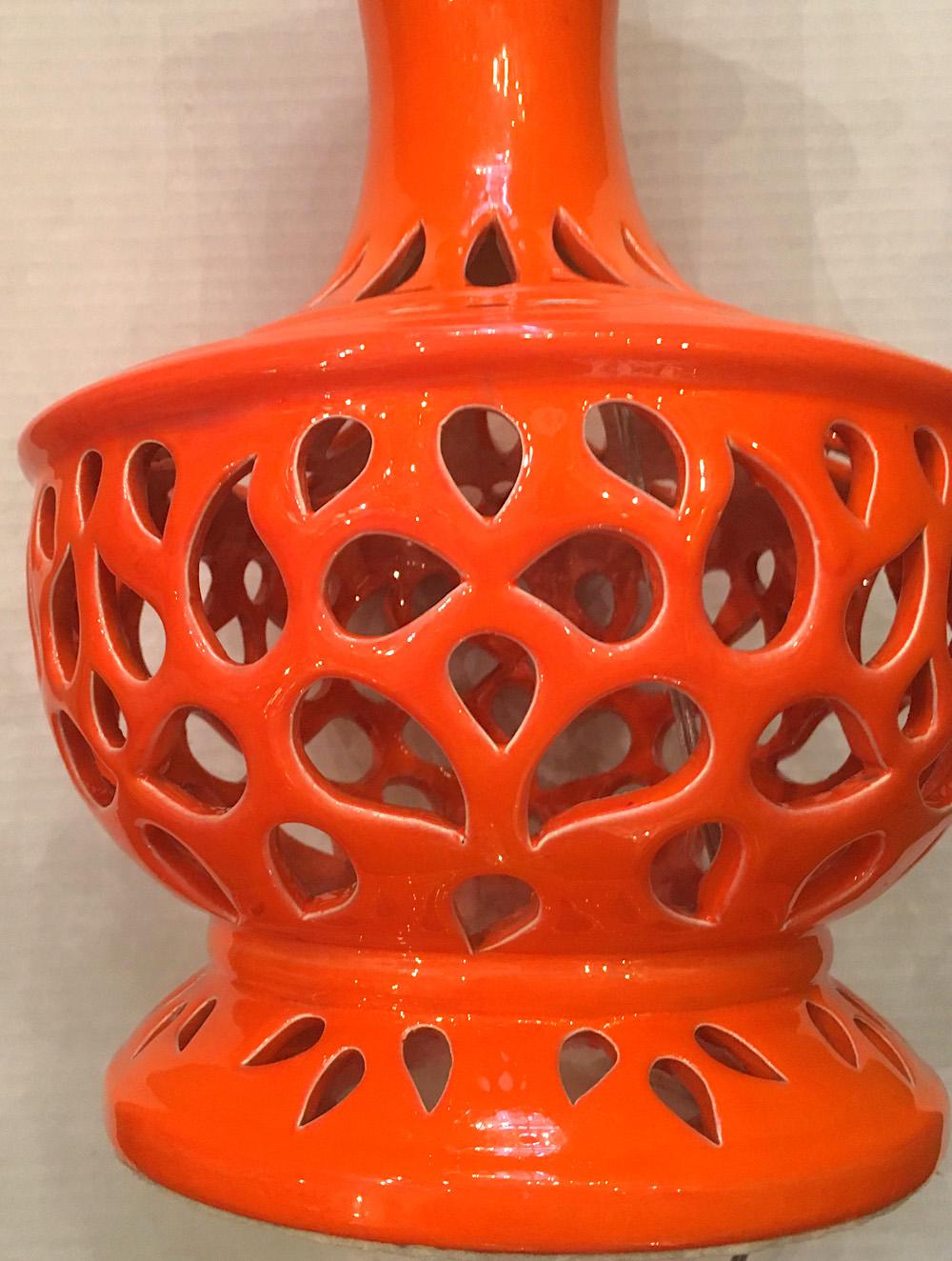 Italian Pierced Porcelain Table Lamp In Good Condition In New York, NY