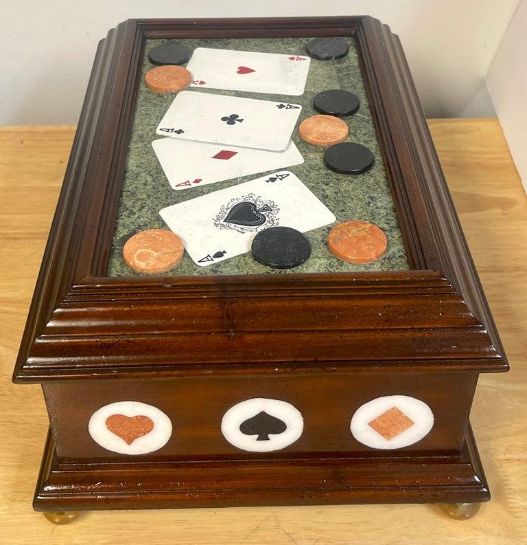 20ième siècle Boîte de table italienne Pietra Dura « Aces High » à motif de jeu en acajou en vente