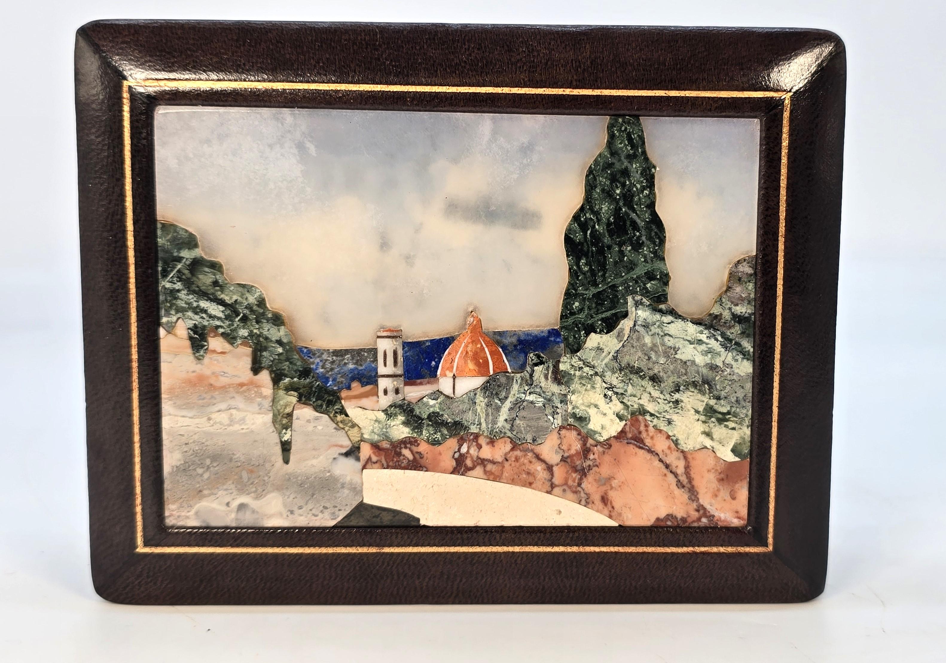 Italian pietra dura leather covered box  depicting Florence Cathedral, C 1930 en vente 4