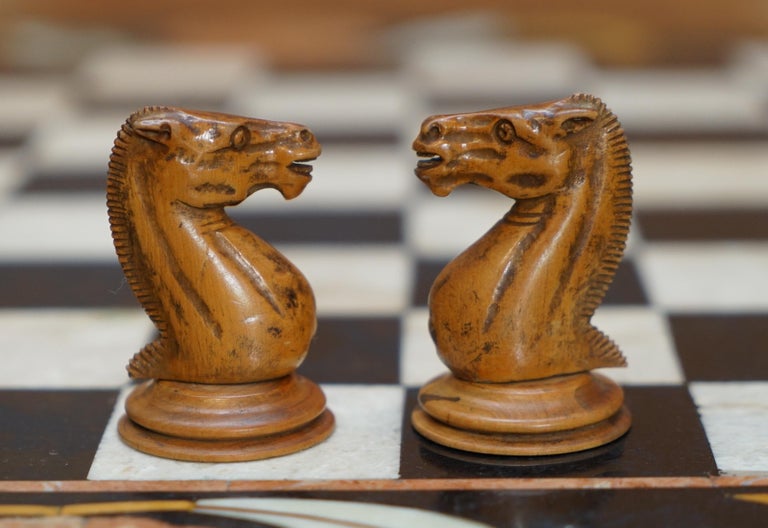 Italian Pietra Dura Marble Chess Table Regency Hardwood Base Staunton Chess Set For Sale 13