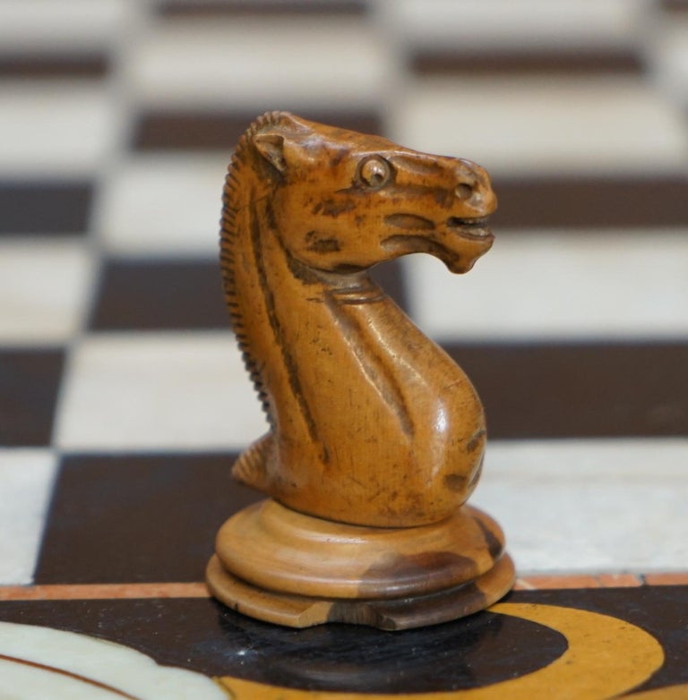 Italian Pietra Dura Marble Chess Table Regency Hardwood Base Staunton Chess Set For Sale 15