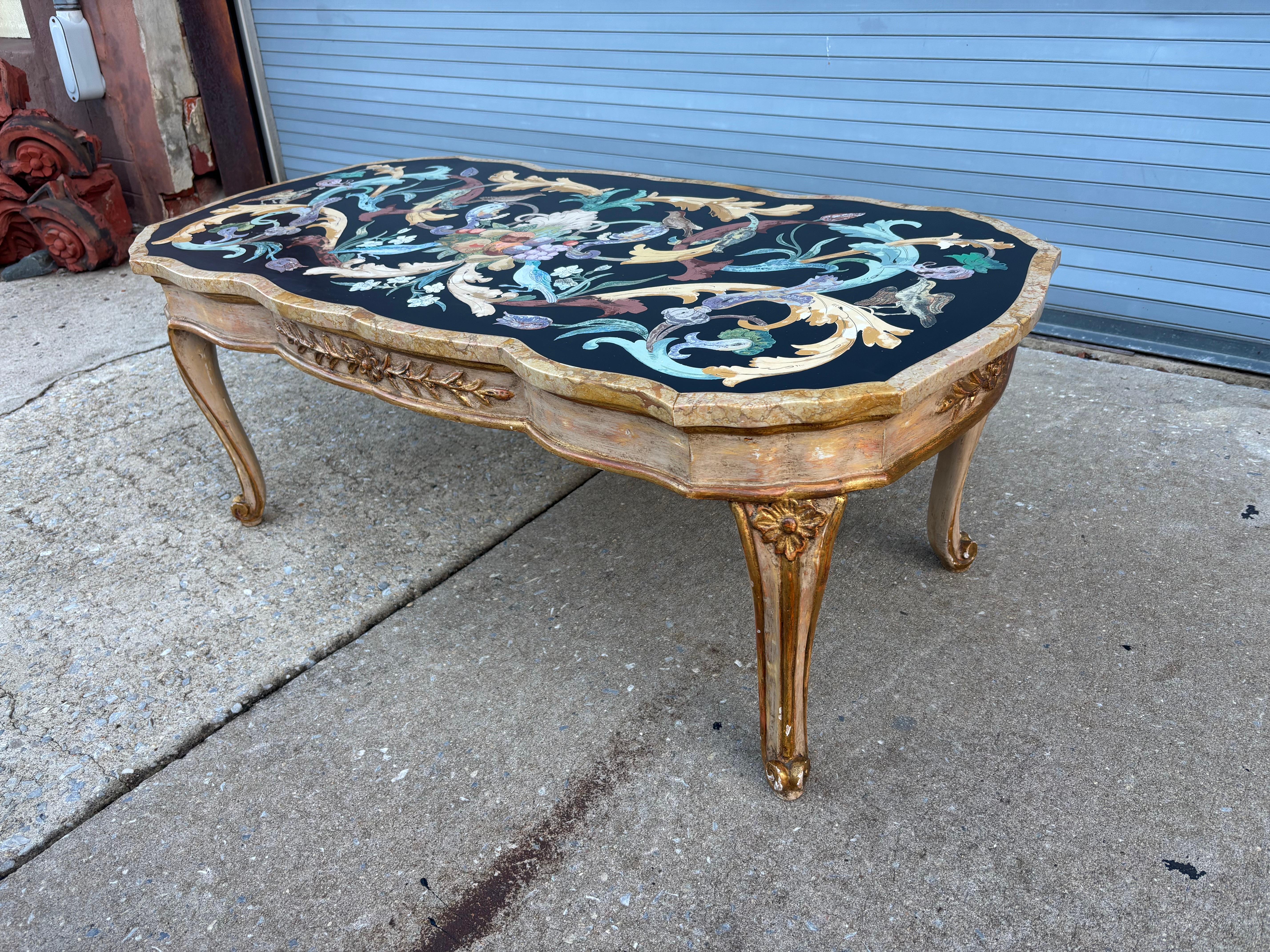 Table basse italienne Pietra Dura en marbre en vente 2