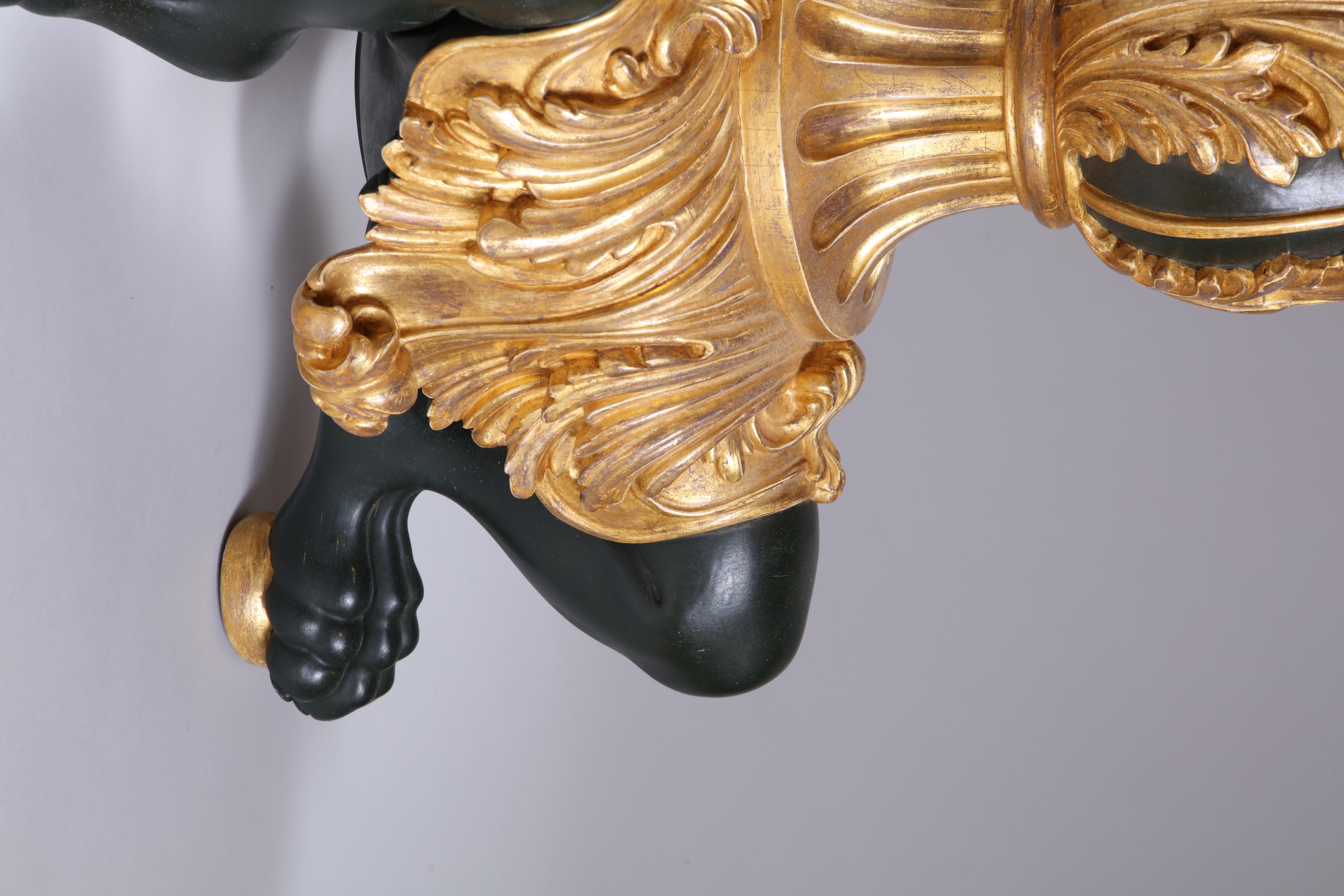 Italienischer Pietra Dura-Marmor-Mitteltisch (19. Jahrhundert) im Angebot