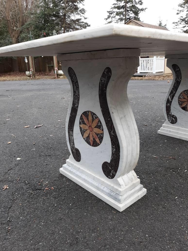 Italian Inlaid Stone and Marble Pietra Dura Table In Good Condition In Lambertville, NJ