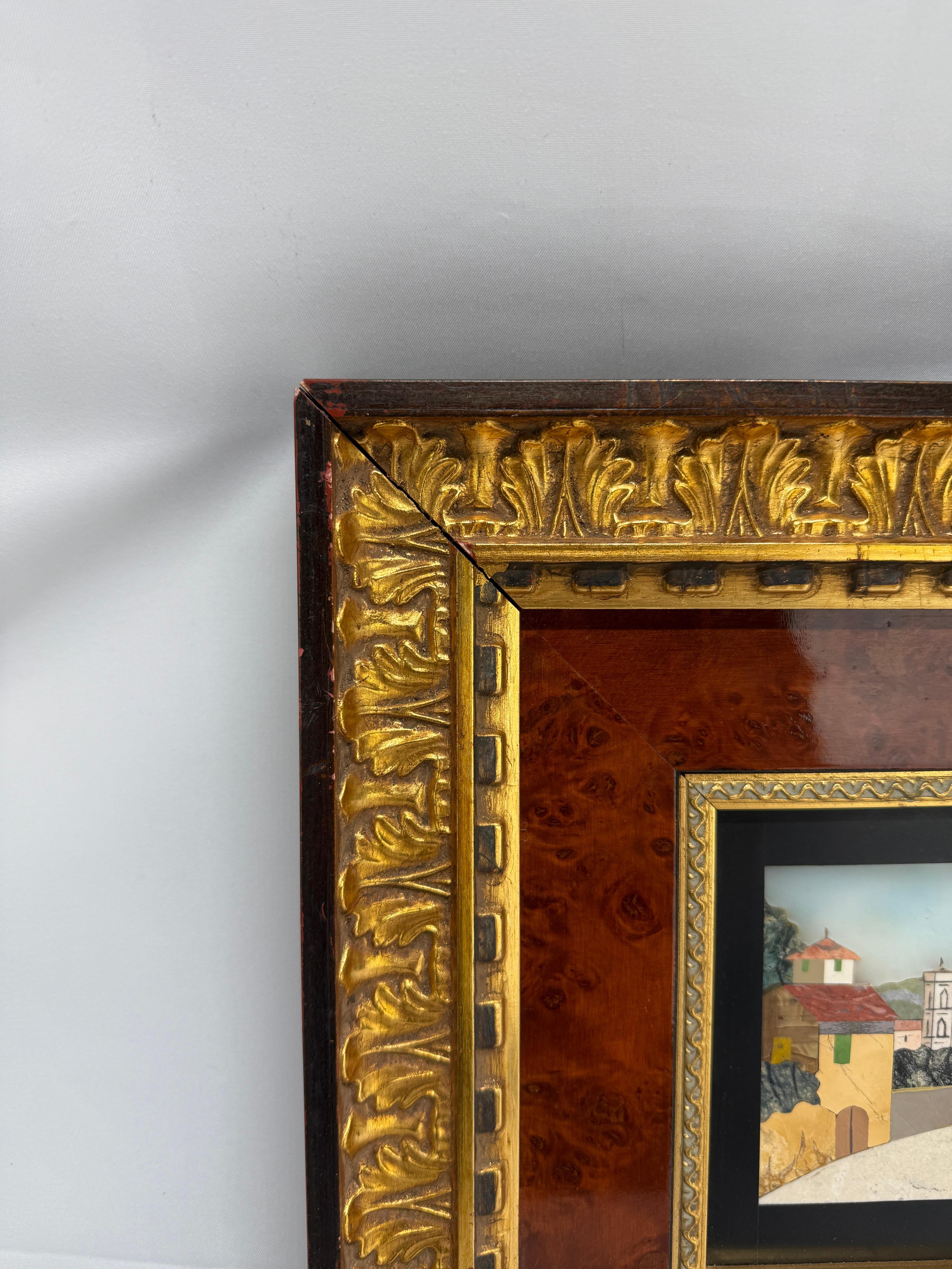 Italian Pietra Dura View of Florence in Parcel-Gilt and Burl Veneer Frame (20. Jahrhundert) im Angebot